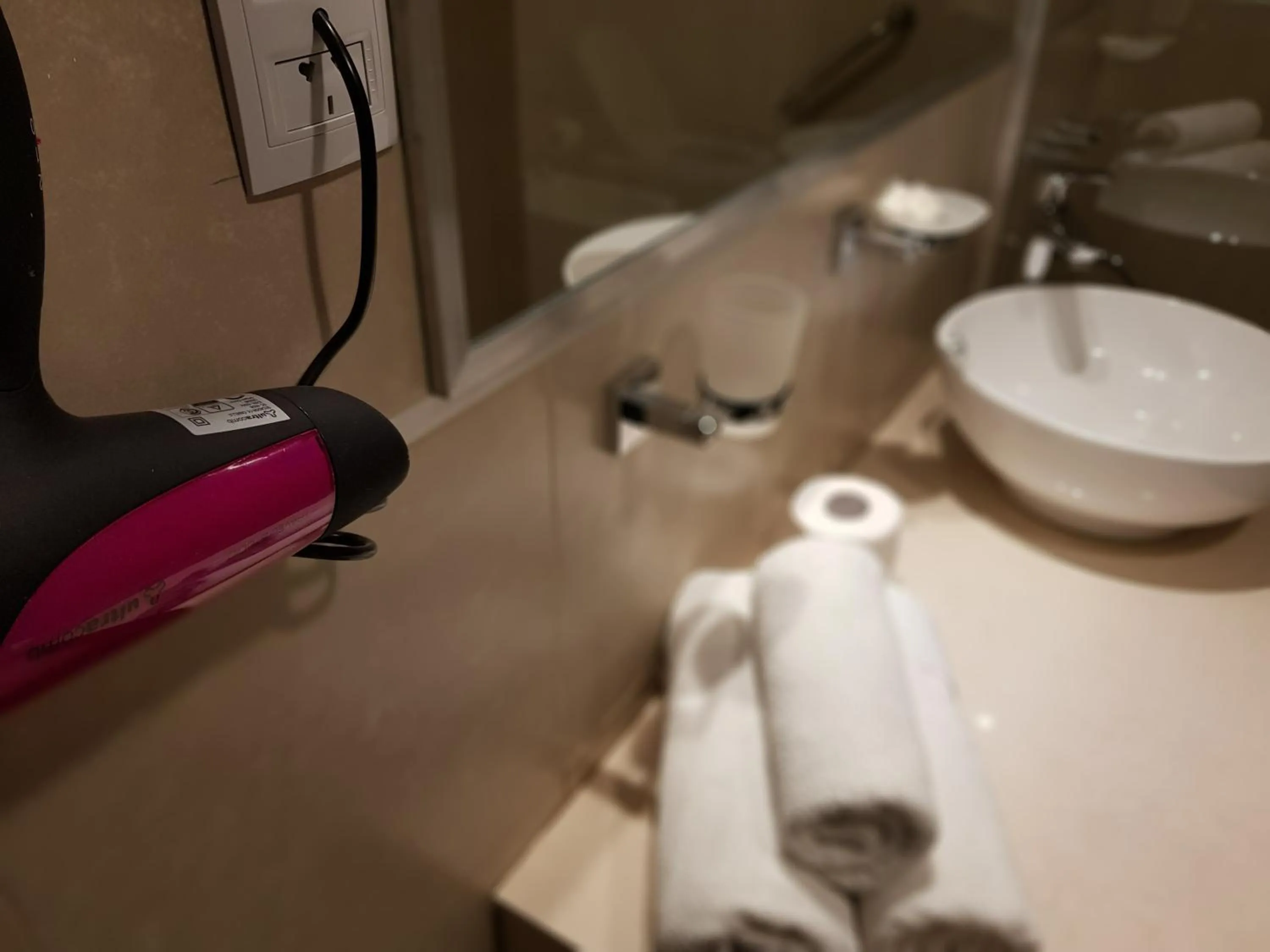 Bathroom in Ramada Plaza by Wyndham Tucuman