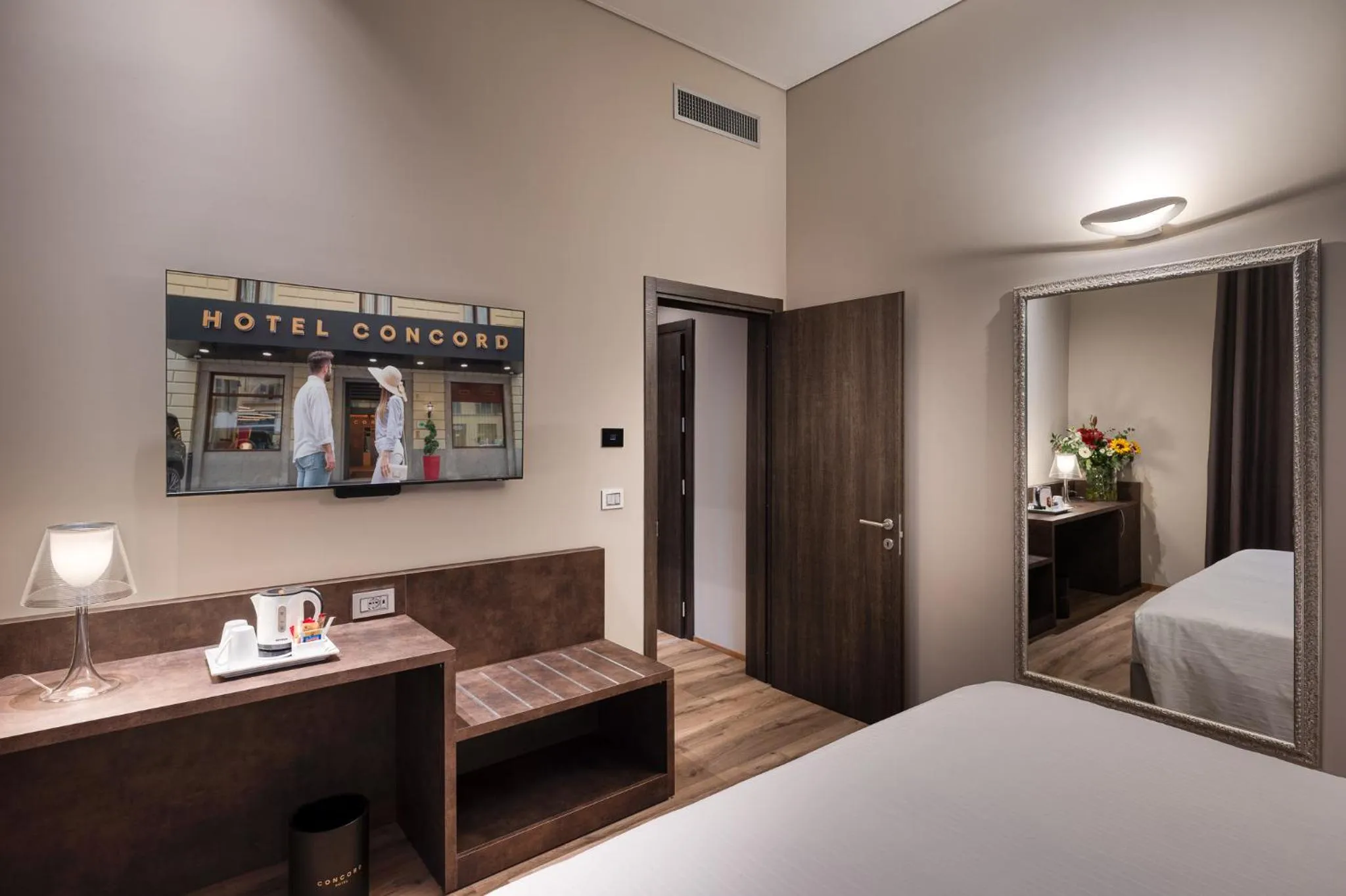 Bed in Hotel Concord