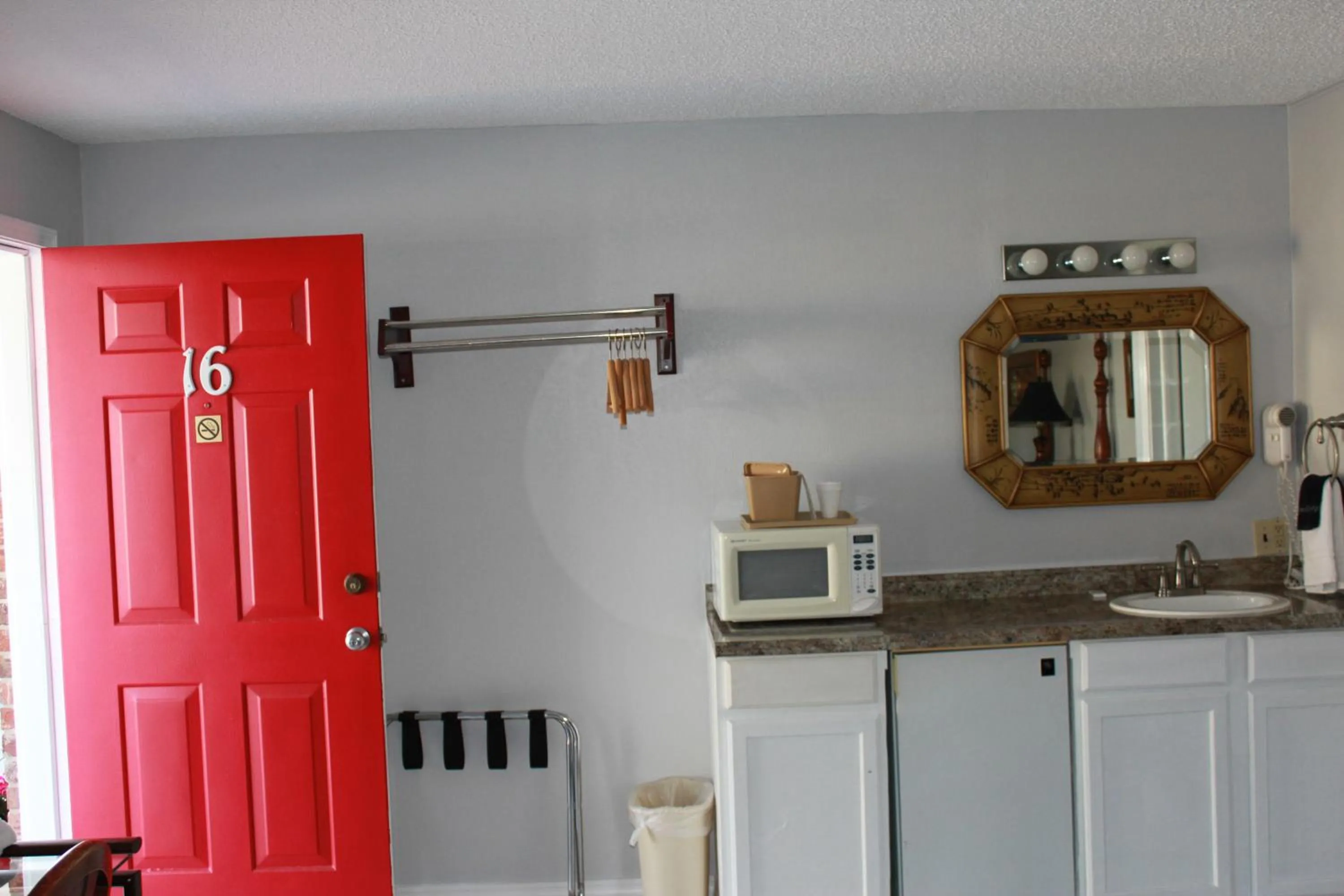 Kitchen or kitchenette in Brydan Suites