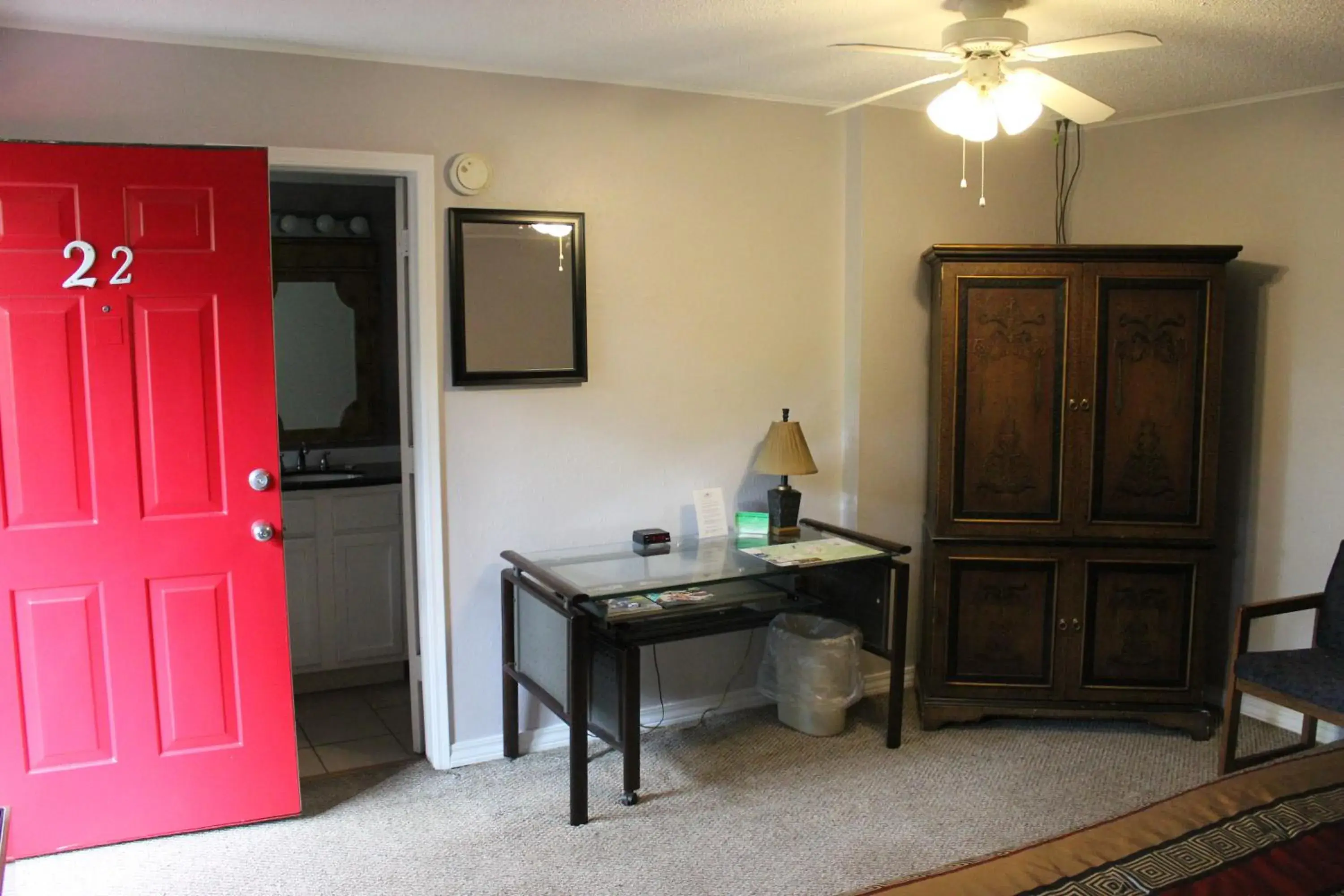 Single Room with Balcony in Brydan Suites Single Room with Balcony in Brydan Suites