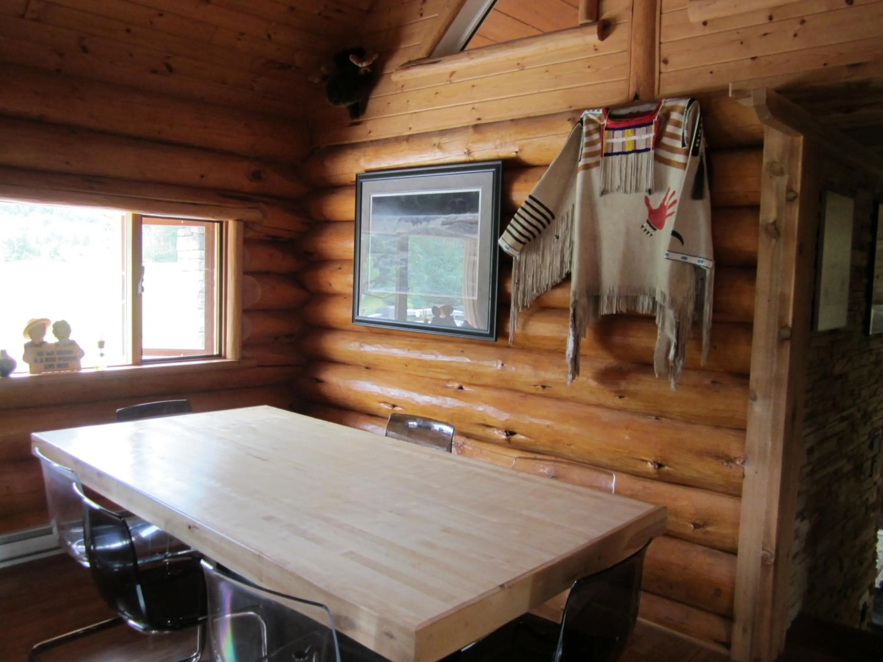 Dining area in LDR Lodge - Last Dollar Ranch