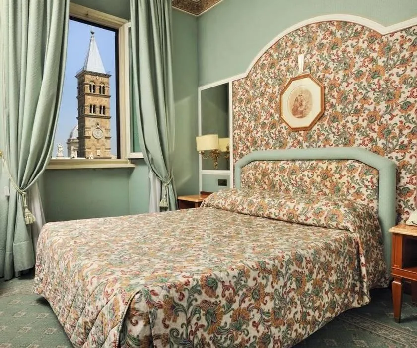 Bedroom, Bed in Hotel Mecenate Palace