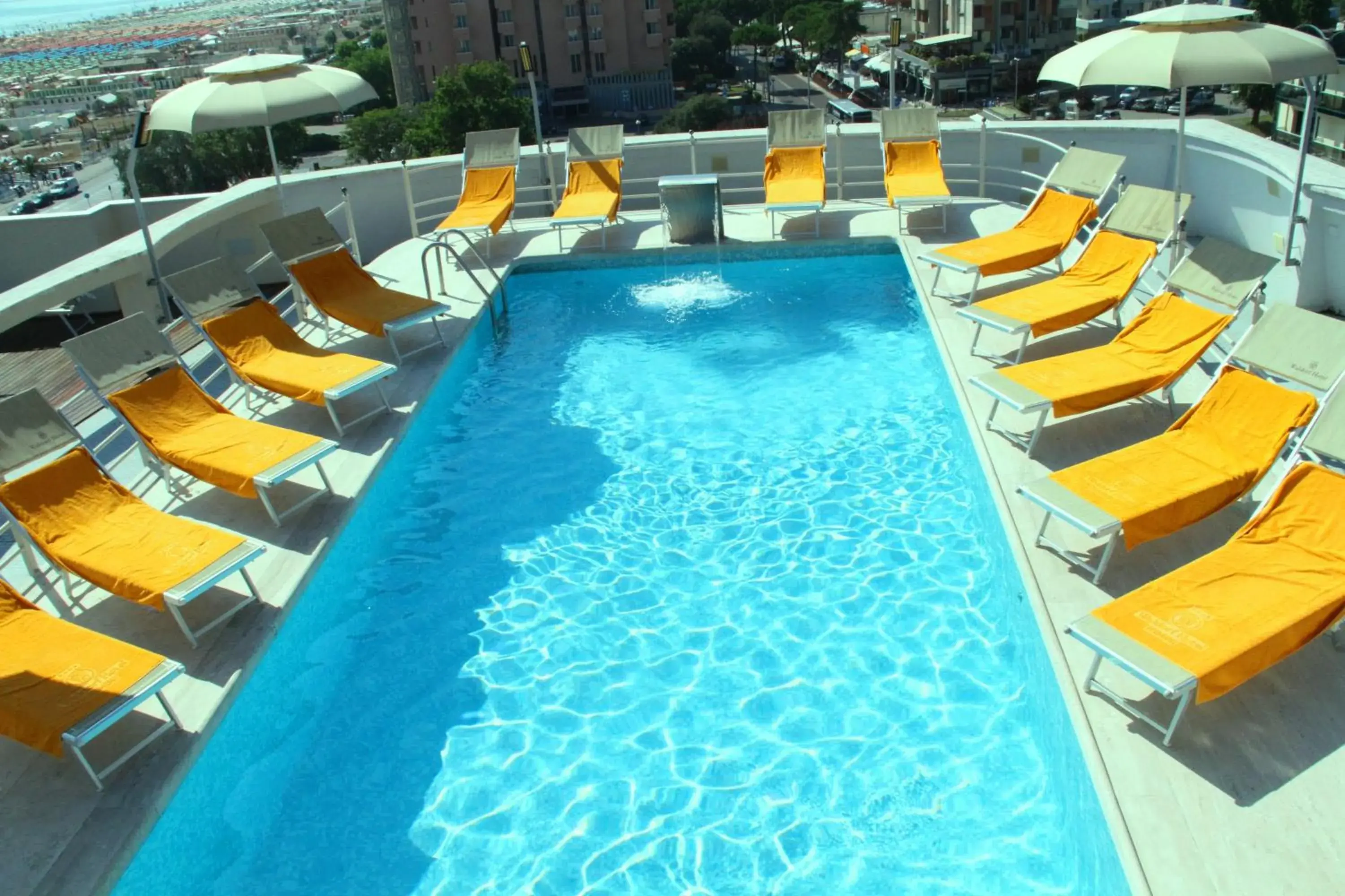 Property building, Pool View in Waldorf Suite Hotel