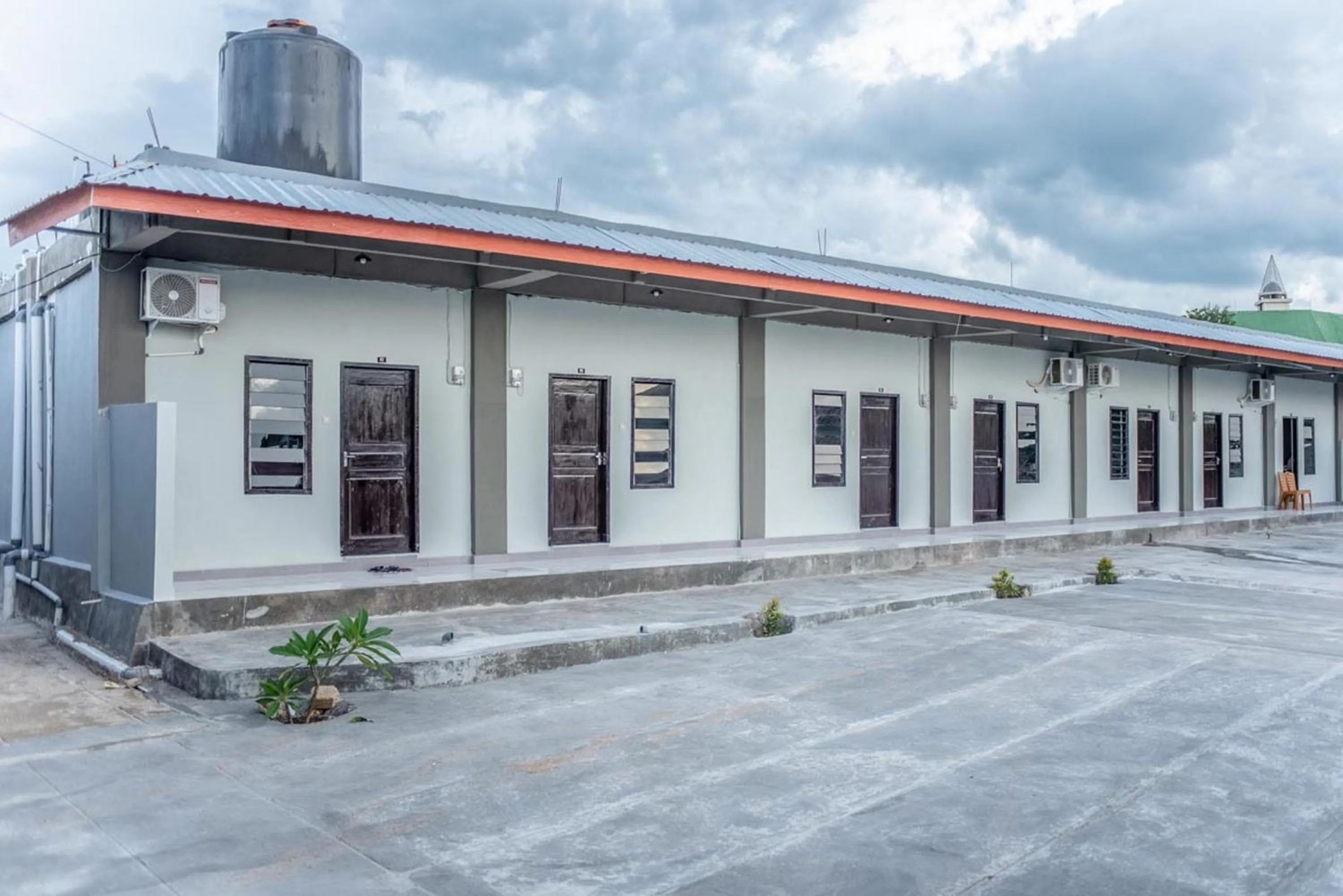 Property Building in OYO 92961 Amor Kost