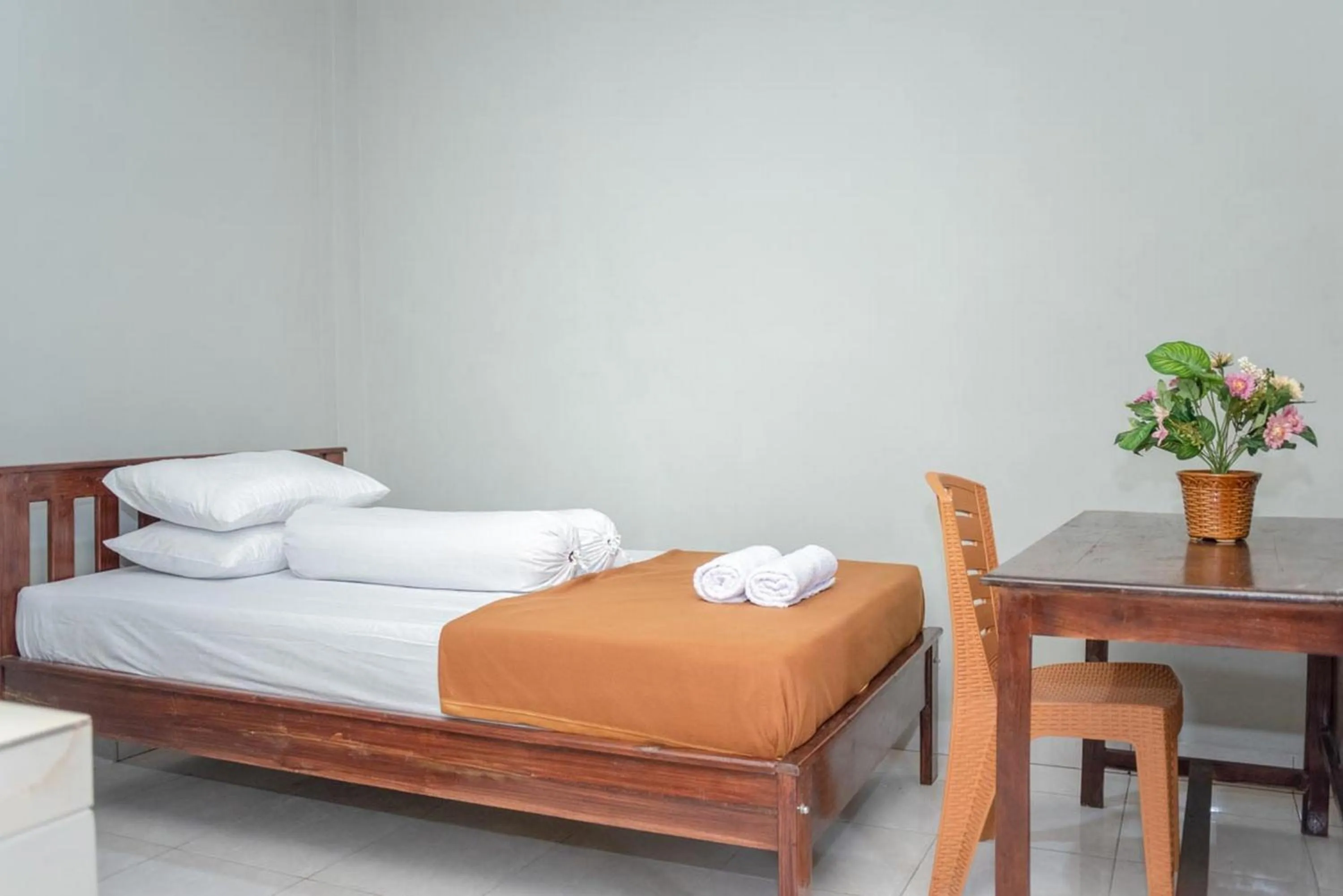Bed in OYO 92961 Amor Kost