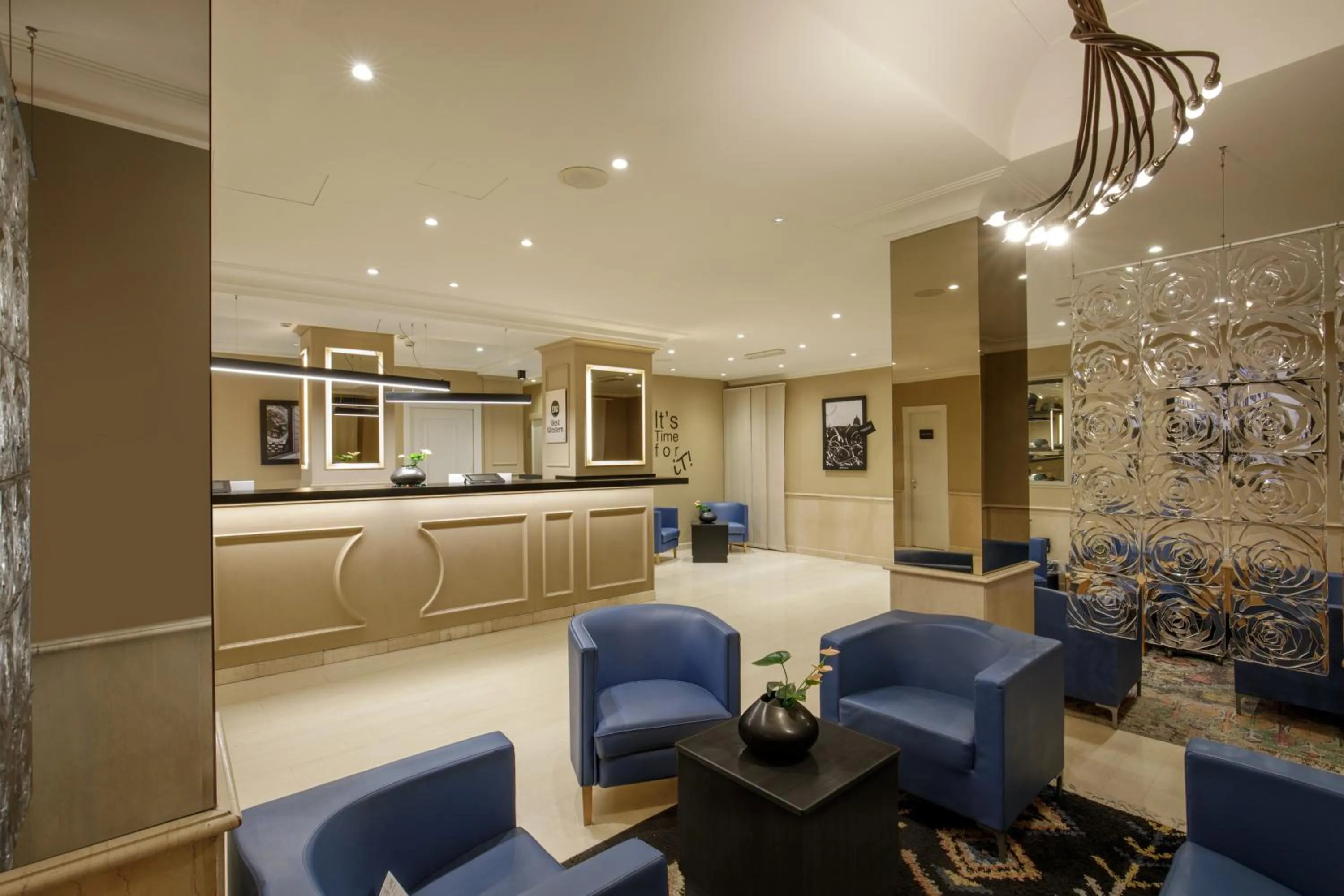 Lobby or reception in Best Western Hotel Globus
