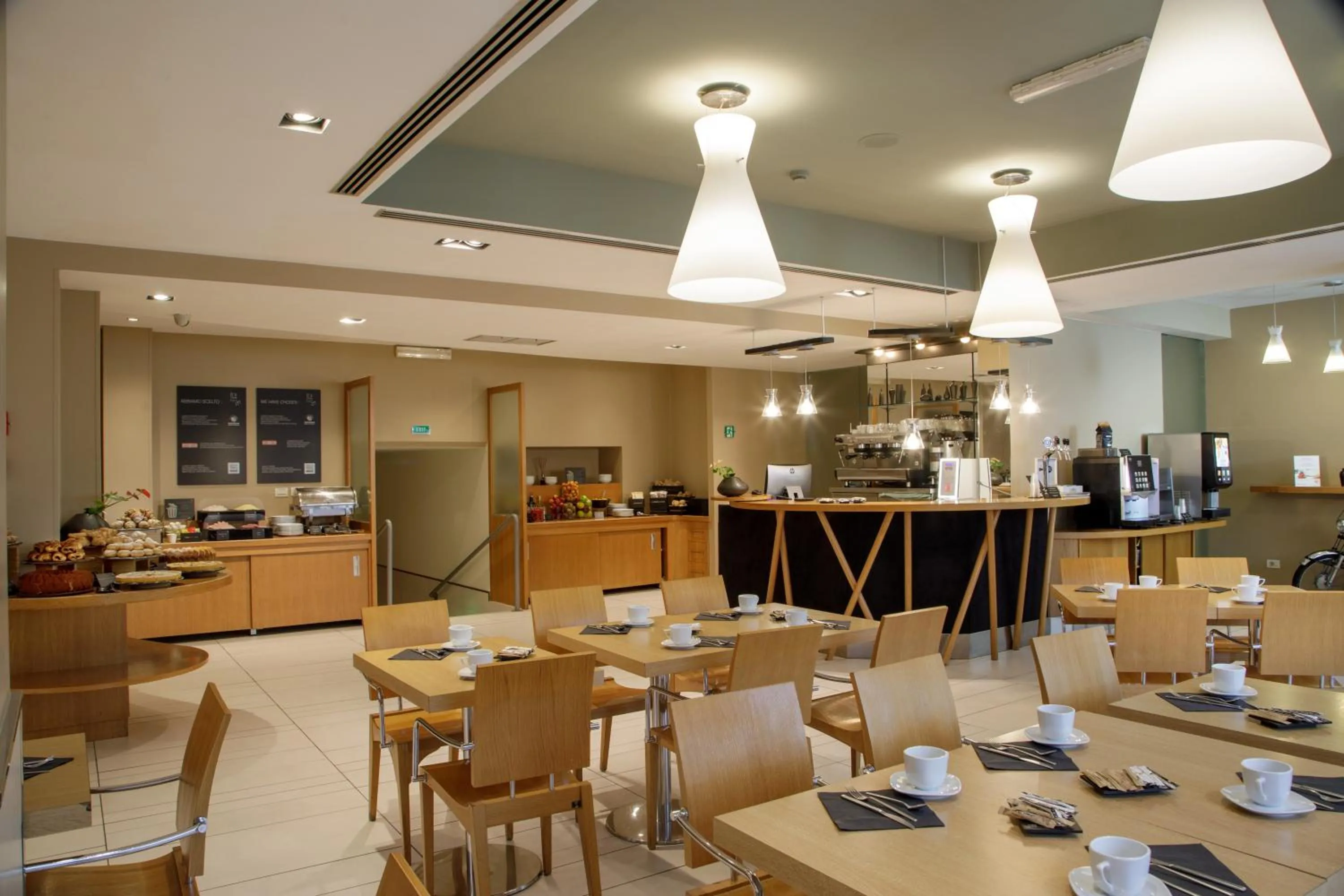 Restaurant/places to eat in Best Western Hotel Globus