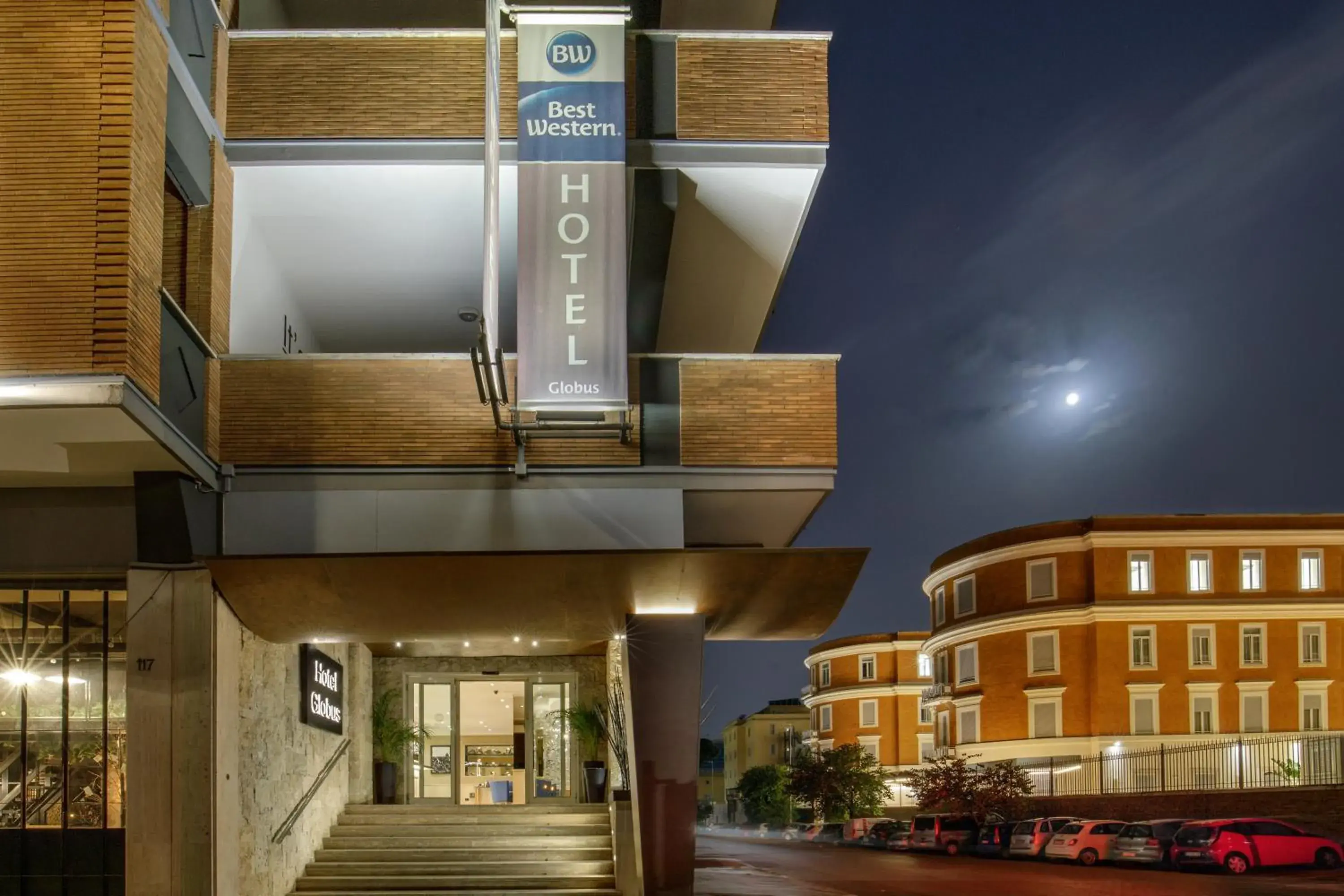 Property building in Best Western Hotel Globus Property building in Best Western Hotel Globus