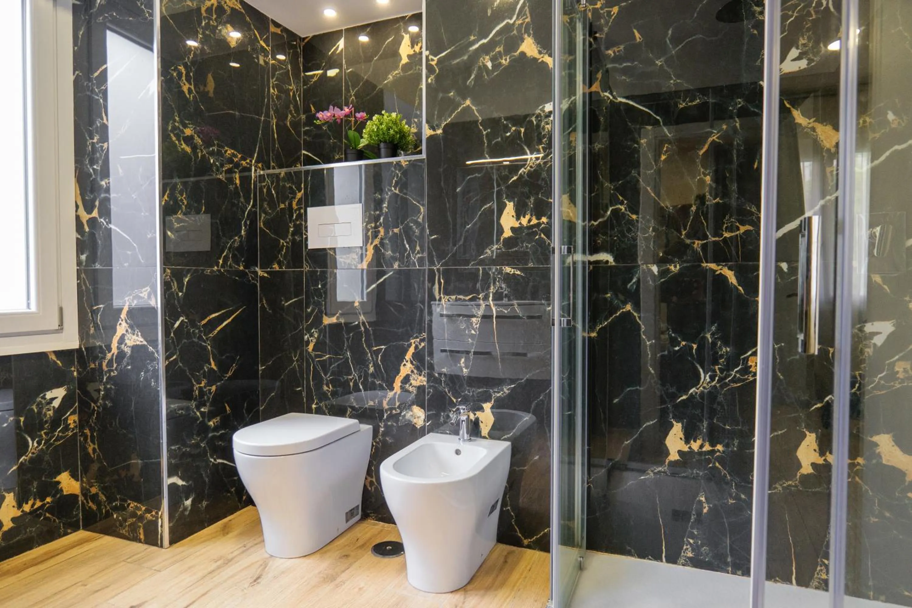 Toilet in Dalmazia 33