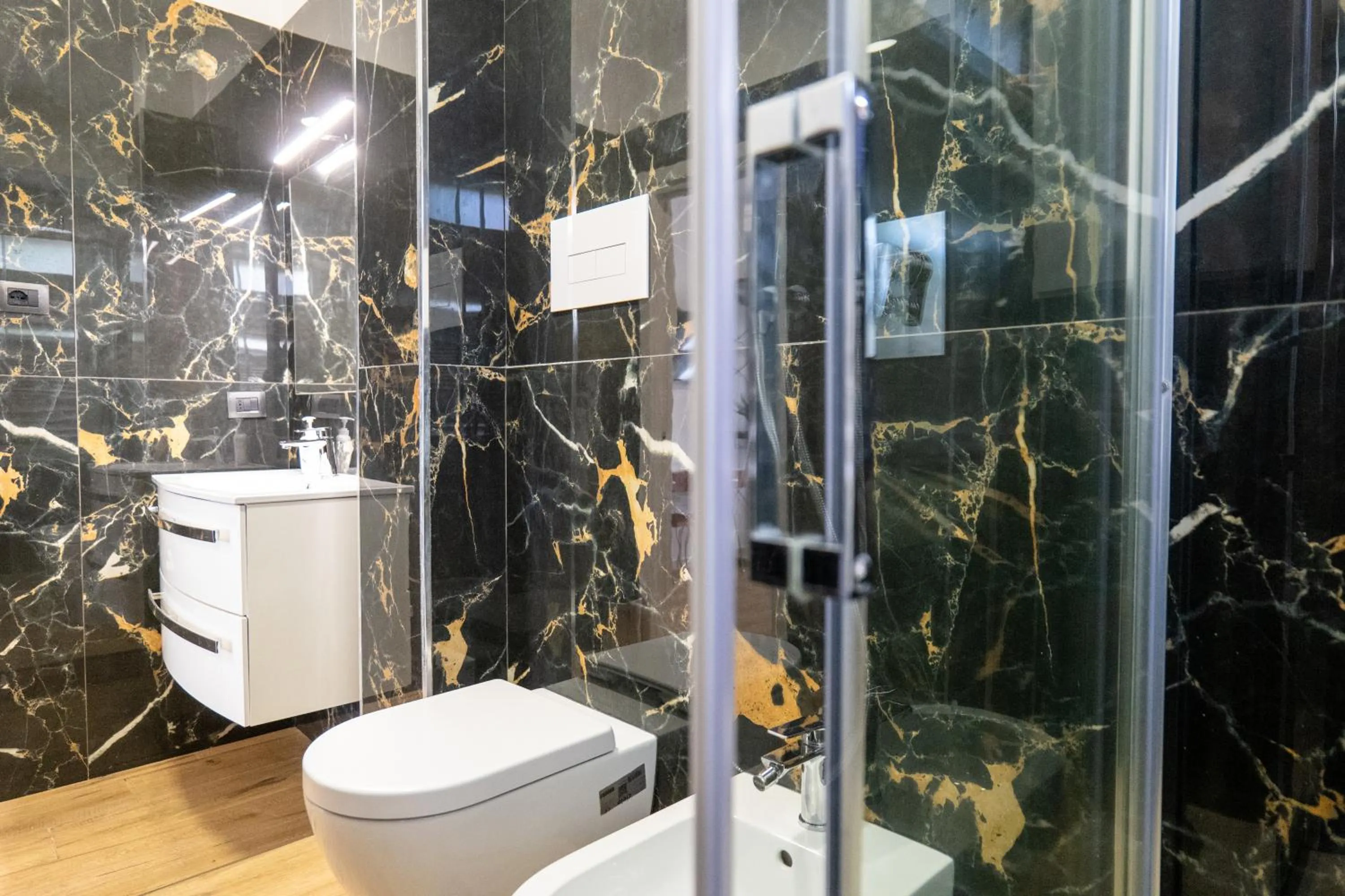 Toilet in Dalmazia 33