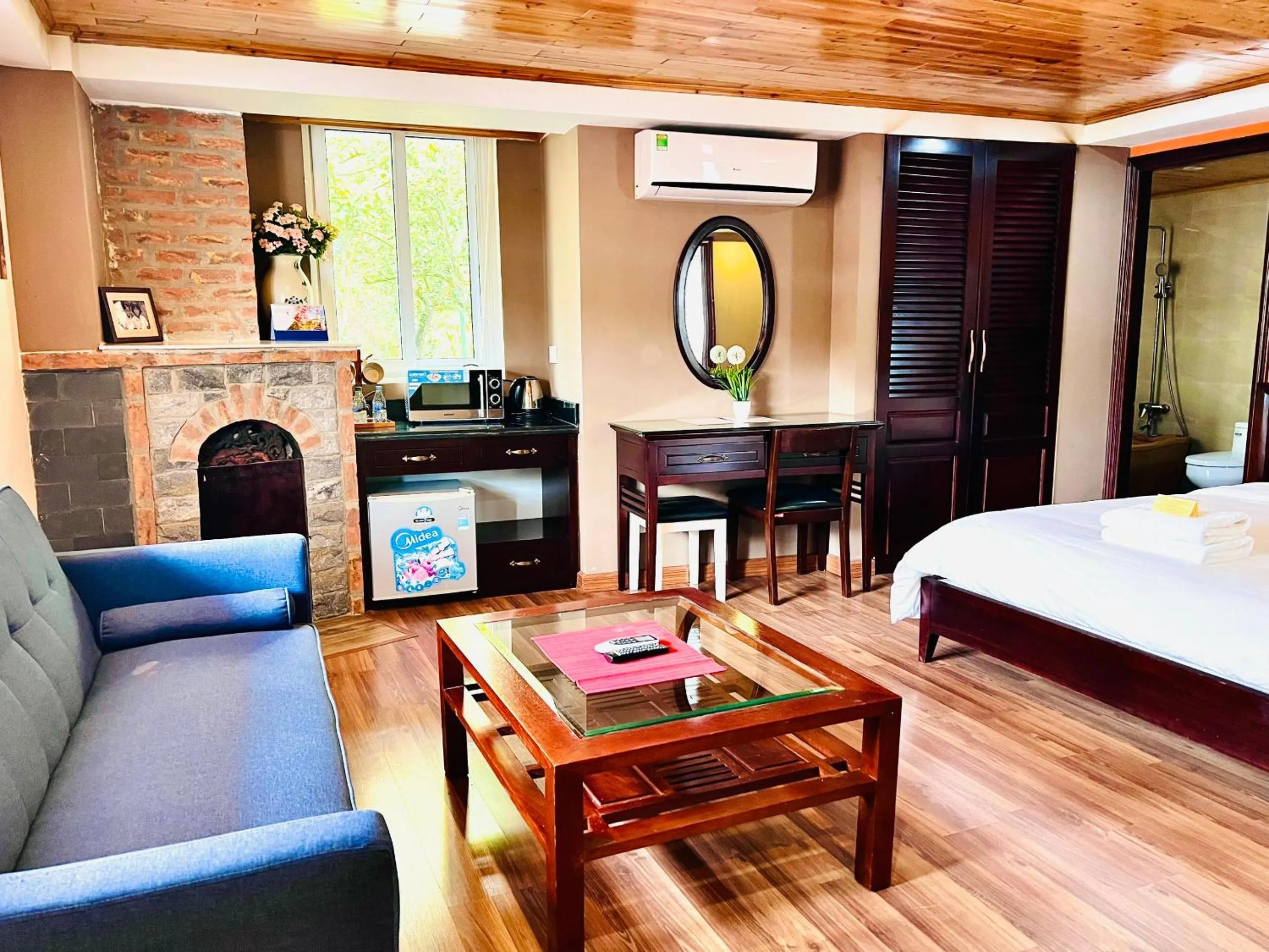 Bed in Cat Cat View Hotel