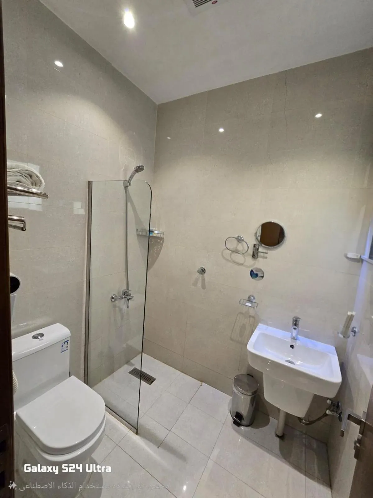 Shower in Celine Home Serviced Apartment - Tuwaiq