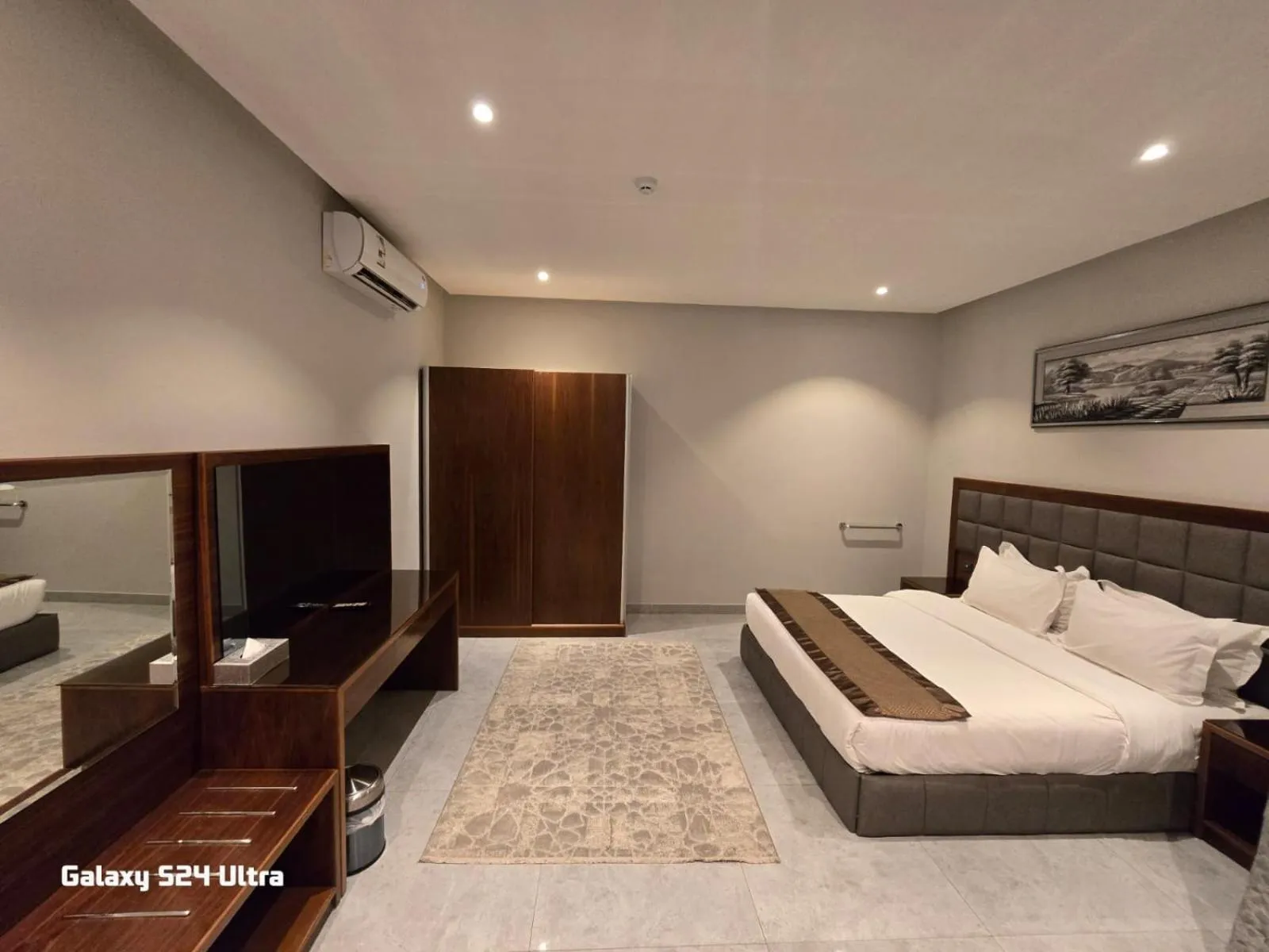 Bed in Celine Home Serviced Apartment - Tuwaiq