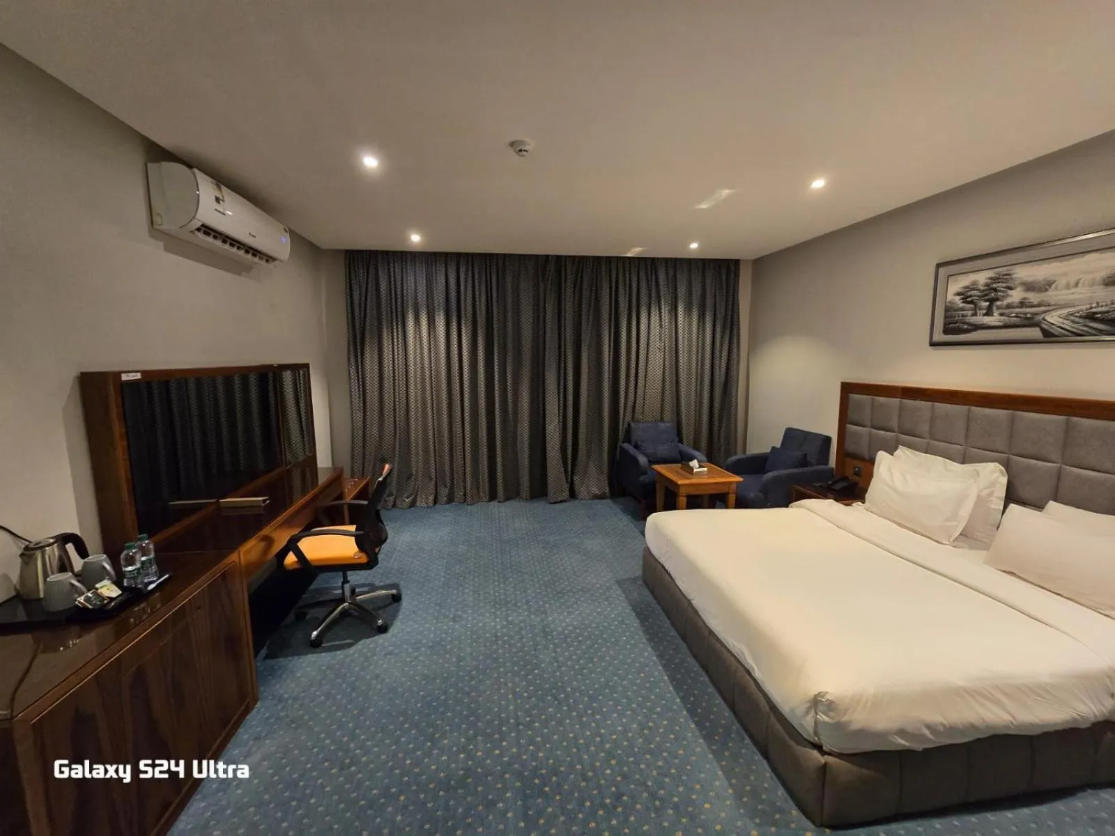 Bed in Celine Home Serviced Apartment - Tuwaiq