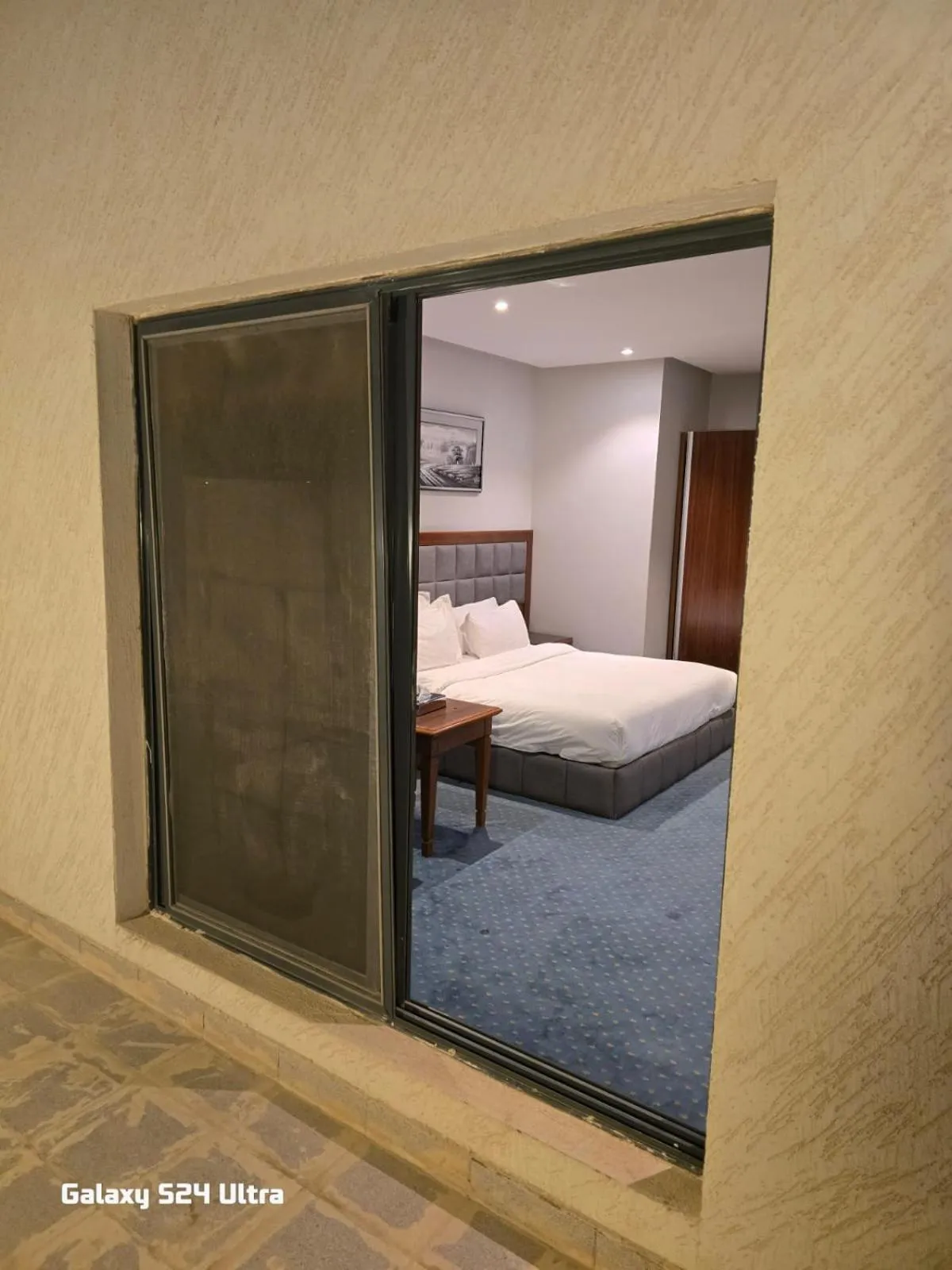 Balcony/Terrace, Bed in Celine Home Serviced Apartment - Tuwaiq