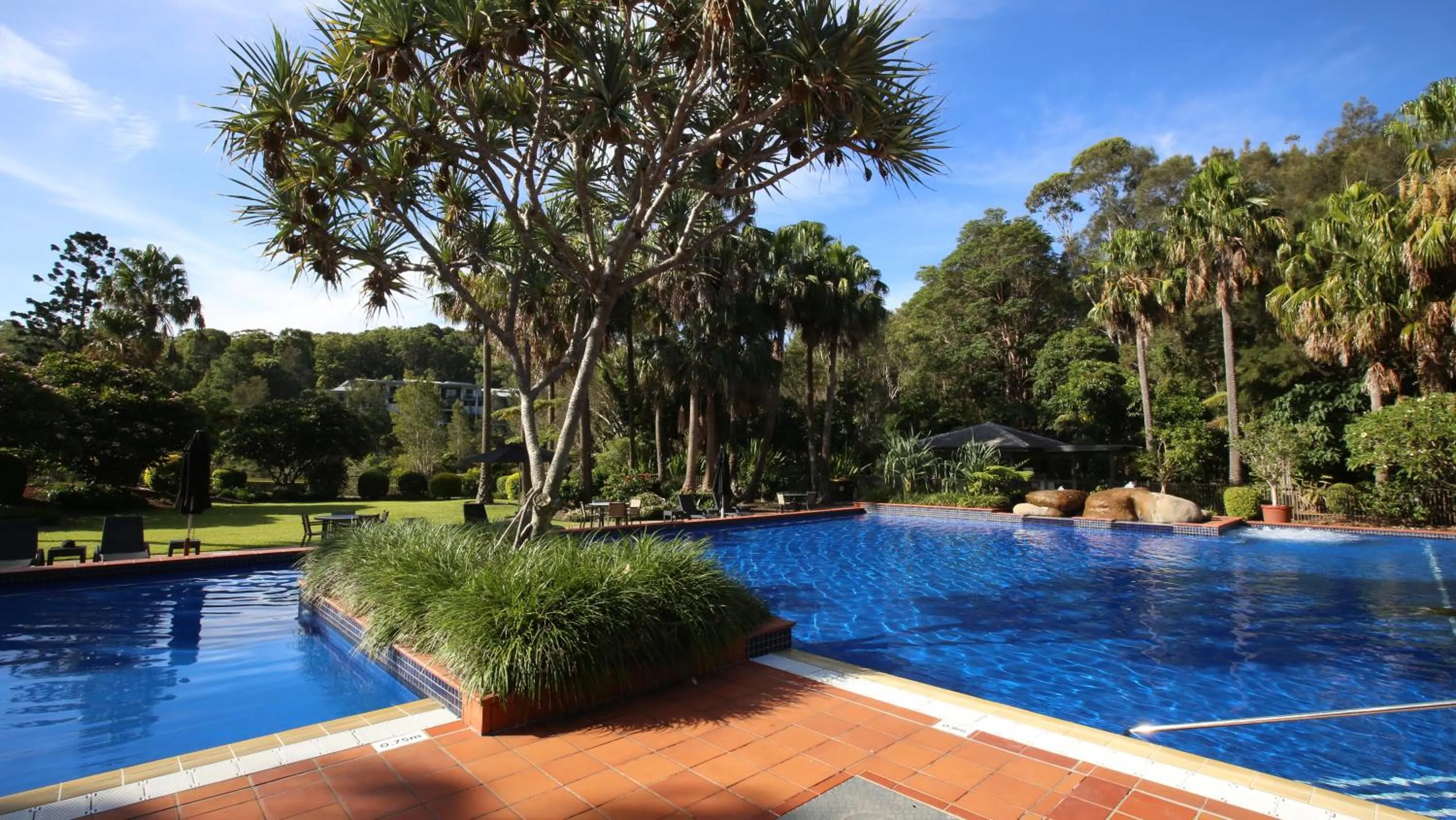 Swimming pool in Charlesworth Bay Beach Resort