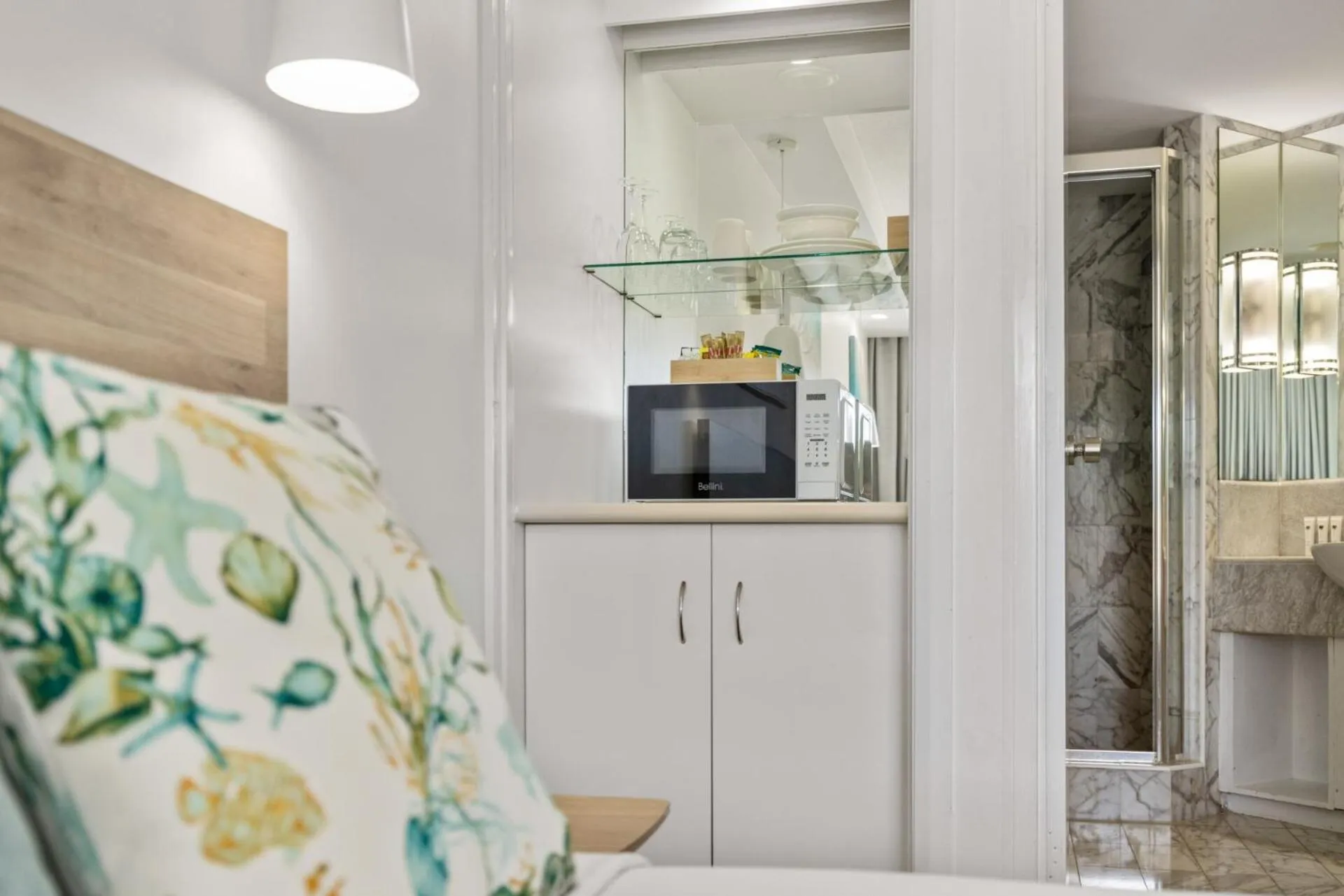 Kitchen or kitchenette in Charlesworth Bay Beach Resort