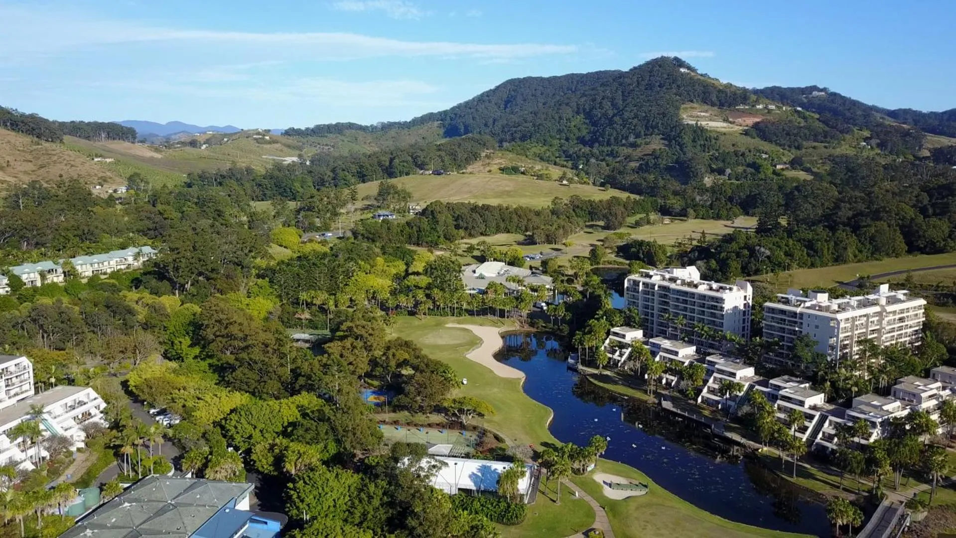 Property building in Charlesworth Bay Beach Resort