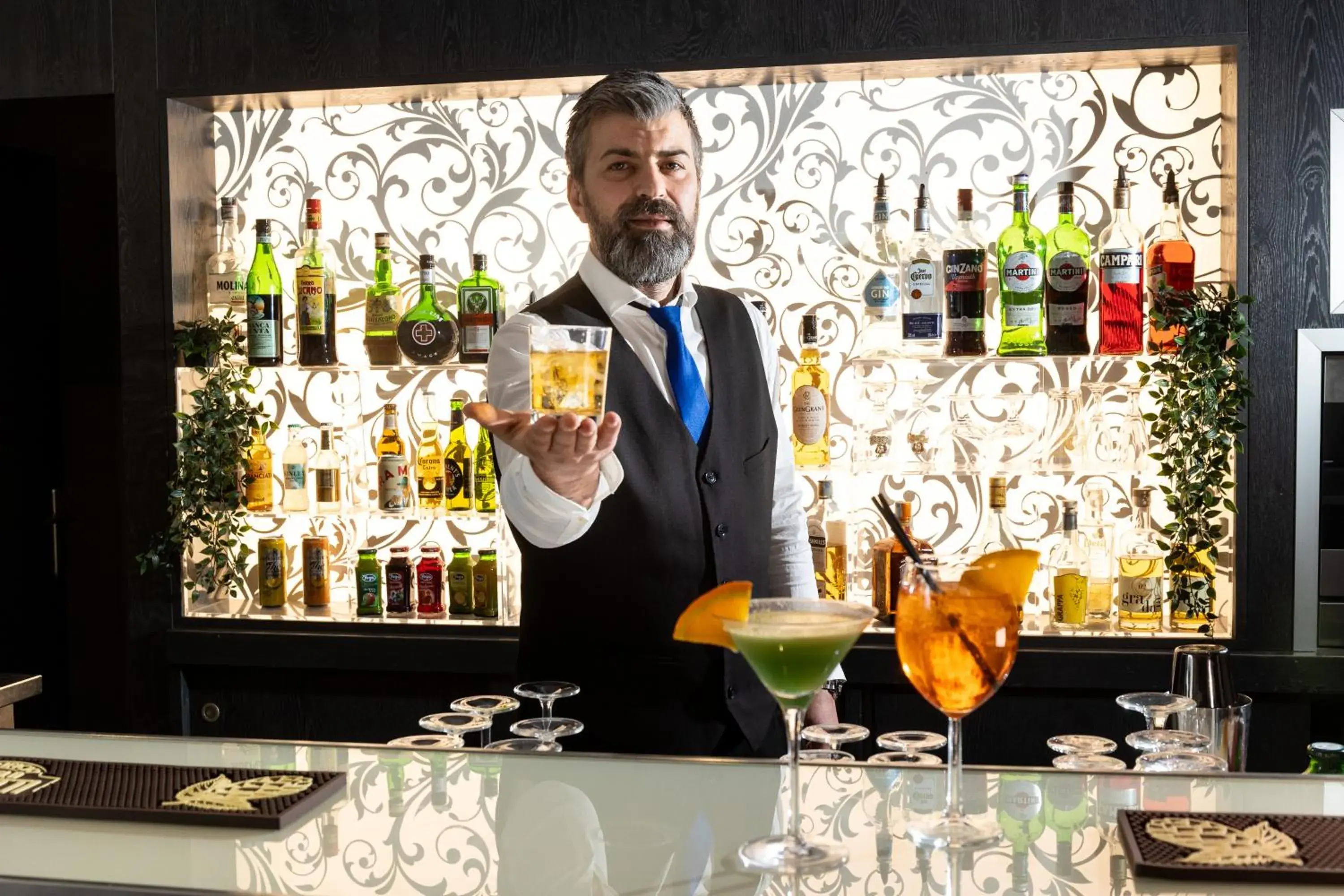 Lounge or bar in Hotel Mirage Lounge or bar in Hotel Mirage