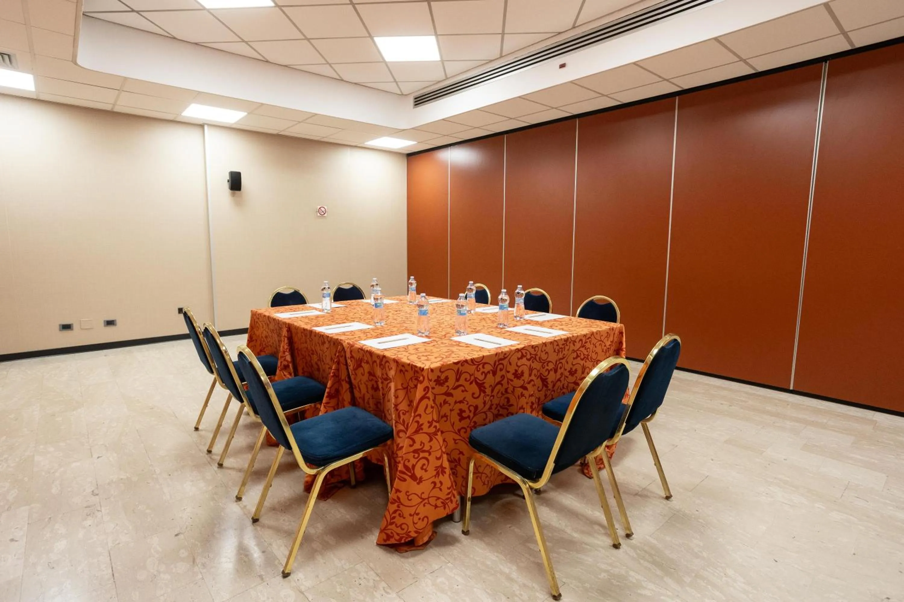 Meeting/conference room in Hotel Mirage