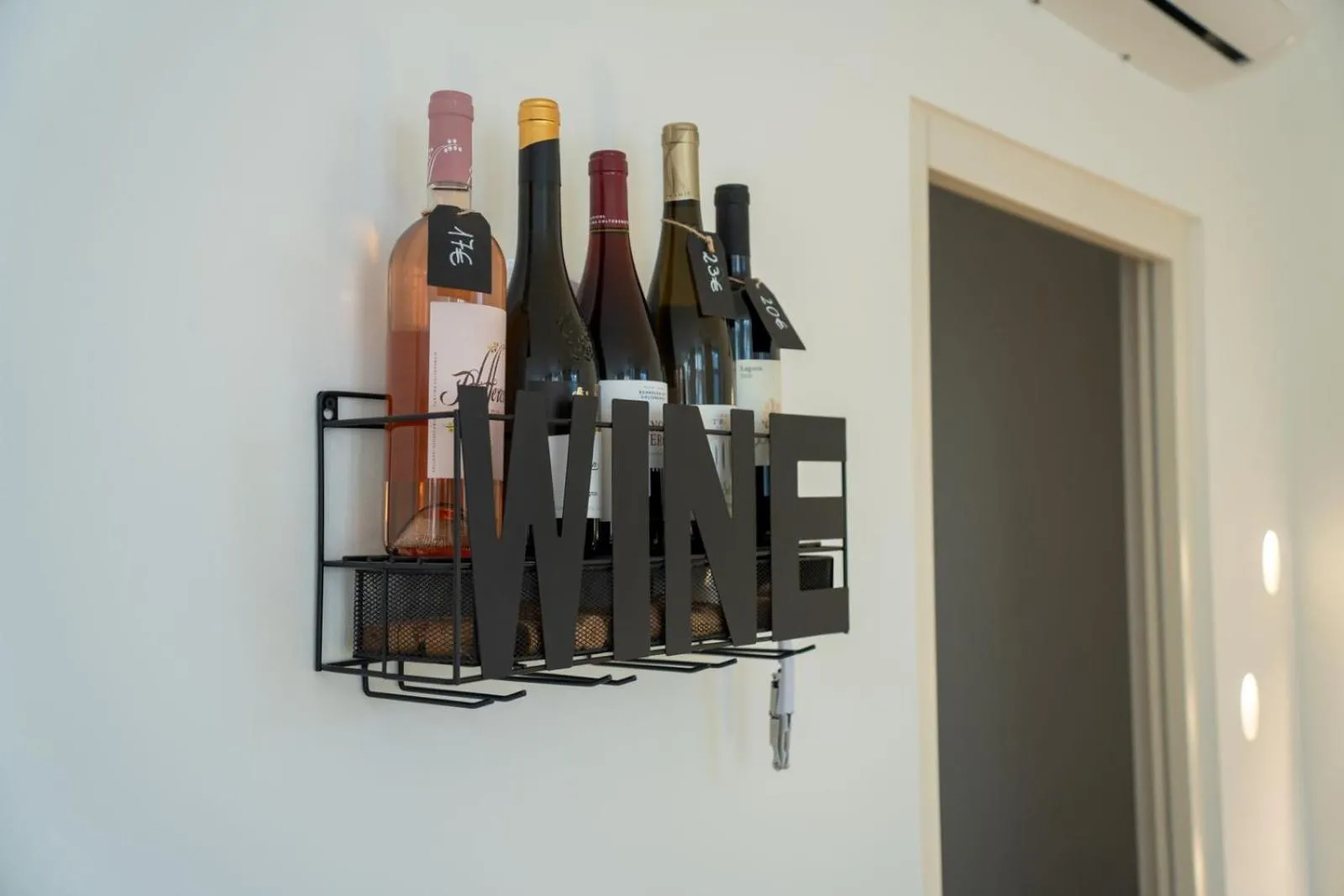 Alcoholic drinks in Guesthouse diWINE