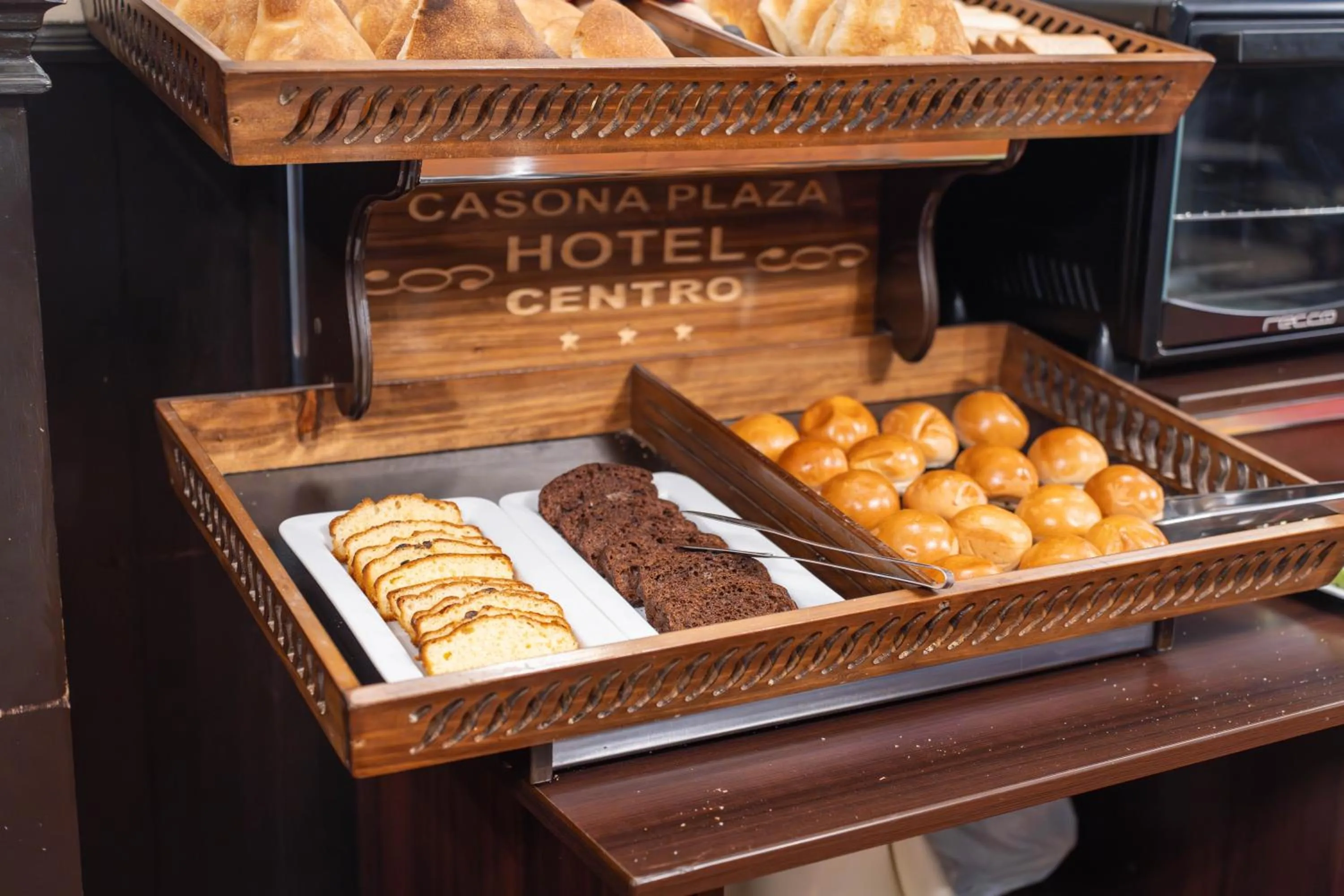 Buffet breakfast in Casona Plaza Hotel Centro