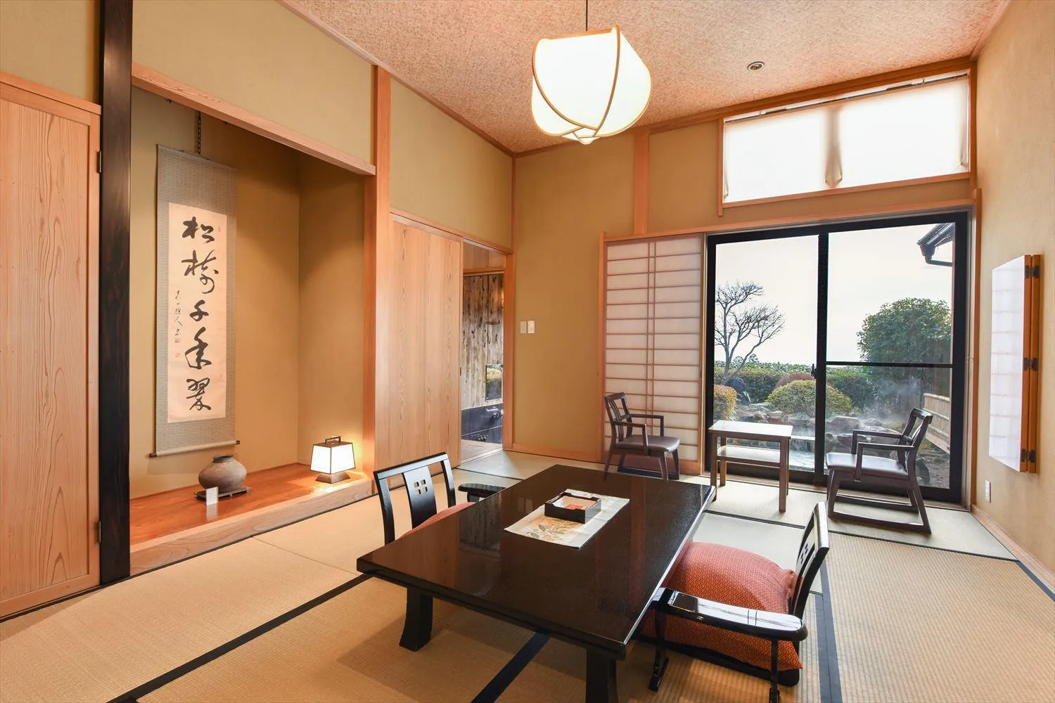 Dining area in Hanare Yado Yosizumi