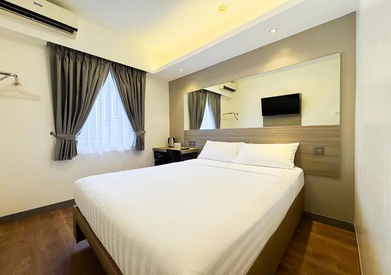 Bedroom, Bed in Red Planet Davao Bedroom, Bed in Red Planet Davao