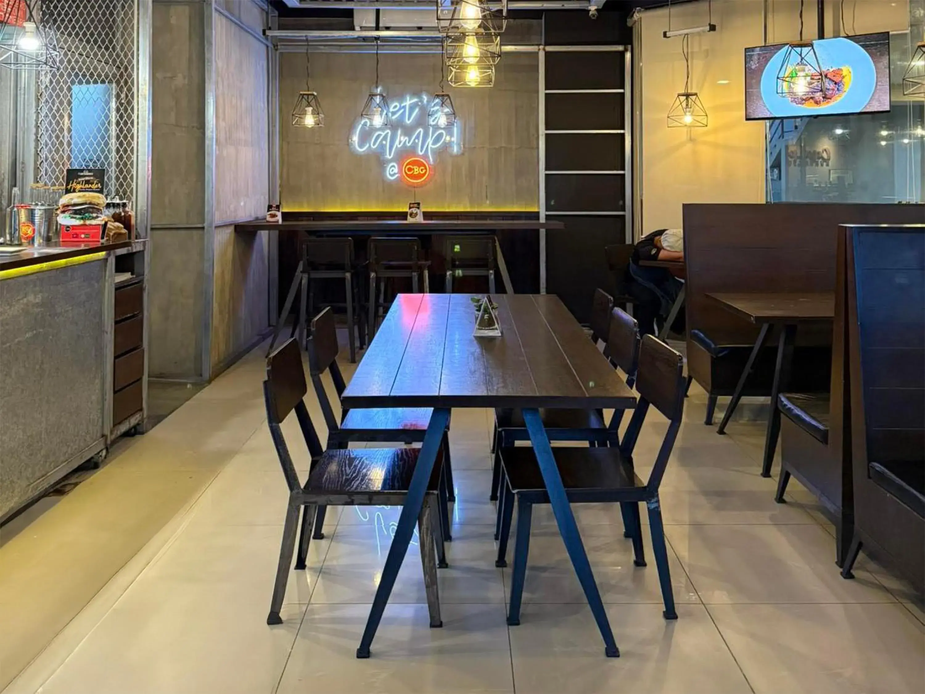 Restaurant/places to eat in Red Planet Davao Restaurant/places to eat in Red Planet Davao