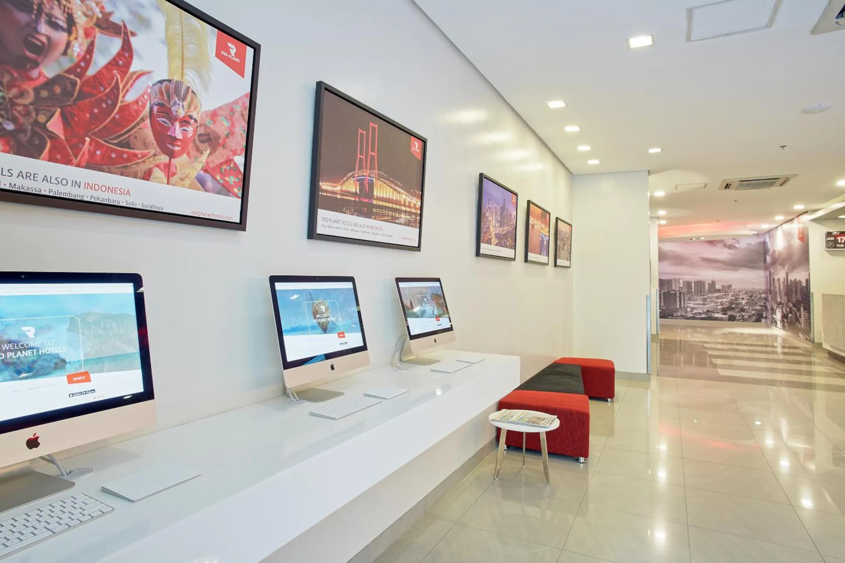 Lobby or reception in Red Planet Ortigas