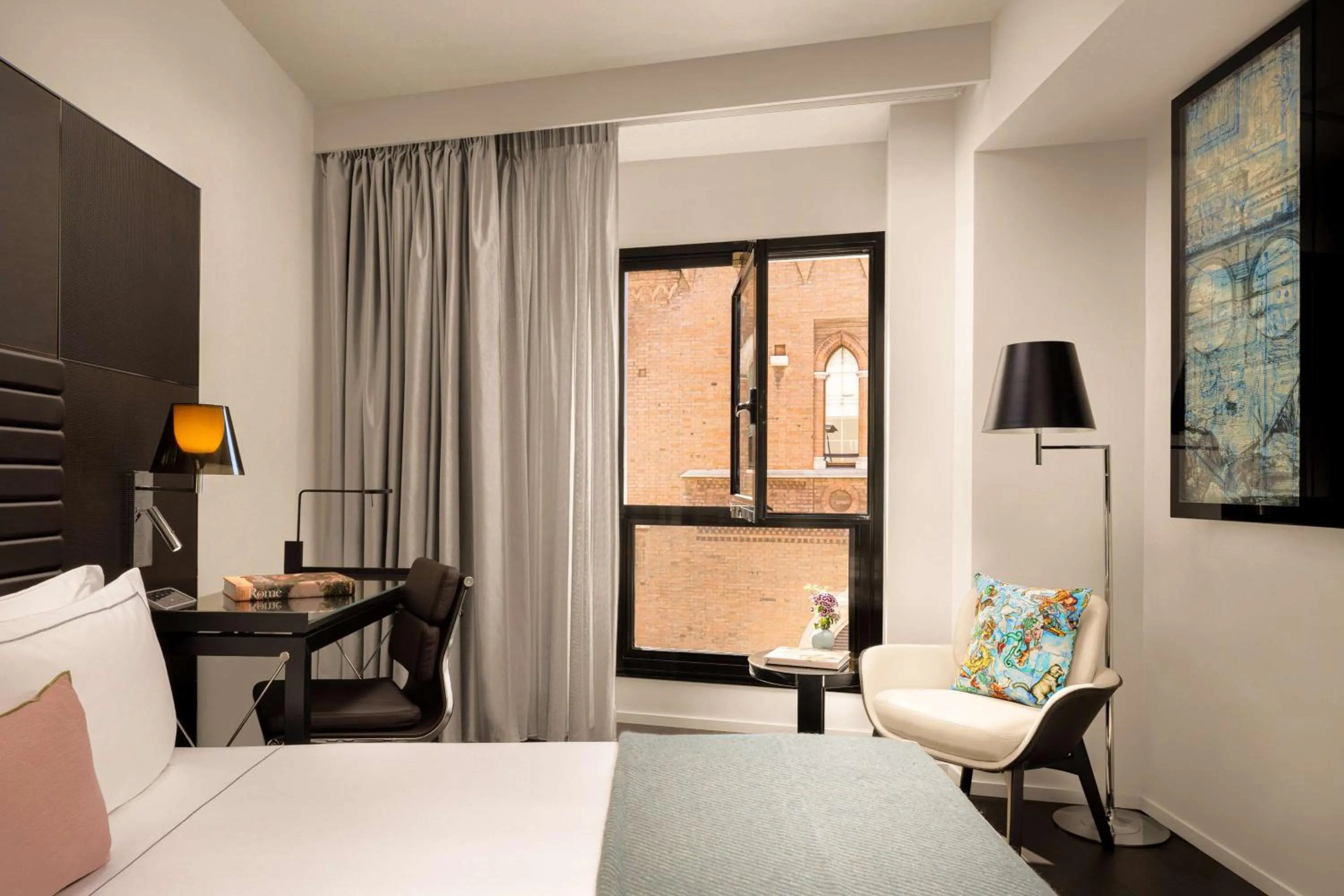 Bedroom, Bed in art'otel Rome Piazza Sallustio, Powered by Radisson Hotels