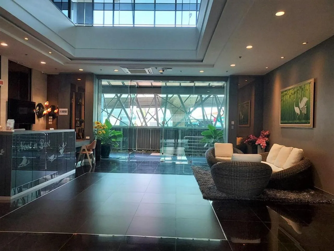 Lobby or reception in Nest n Rest Hotel