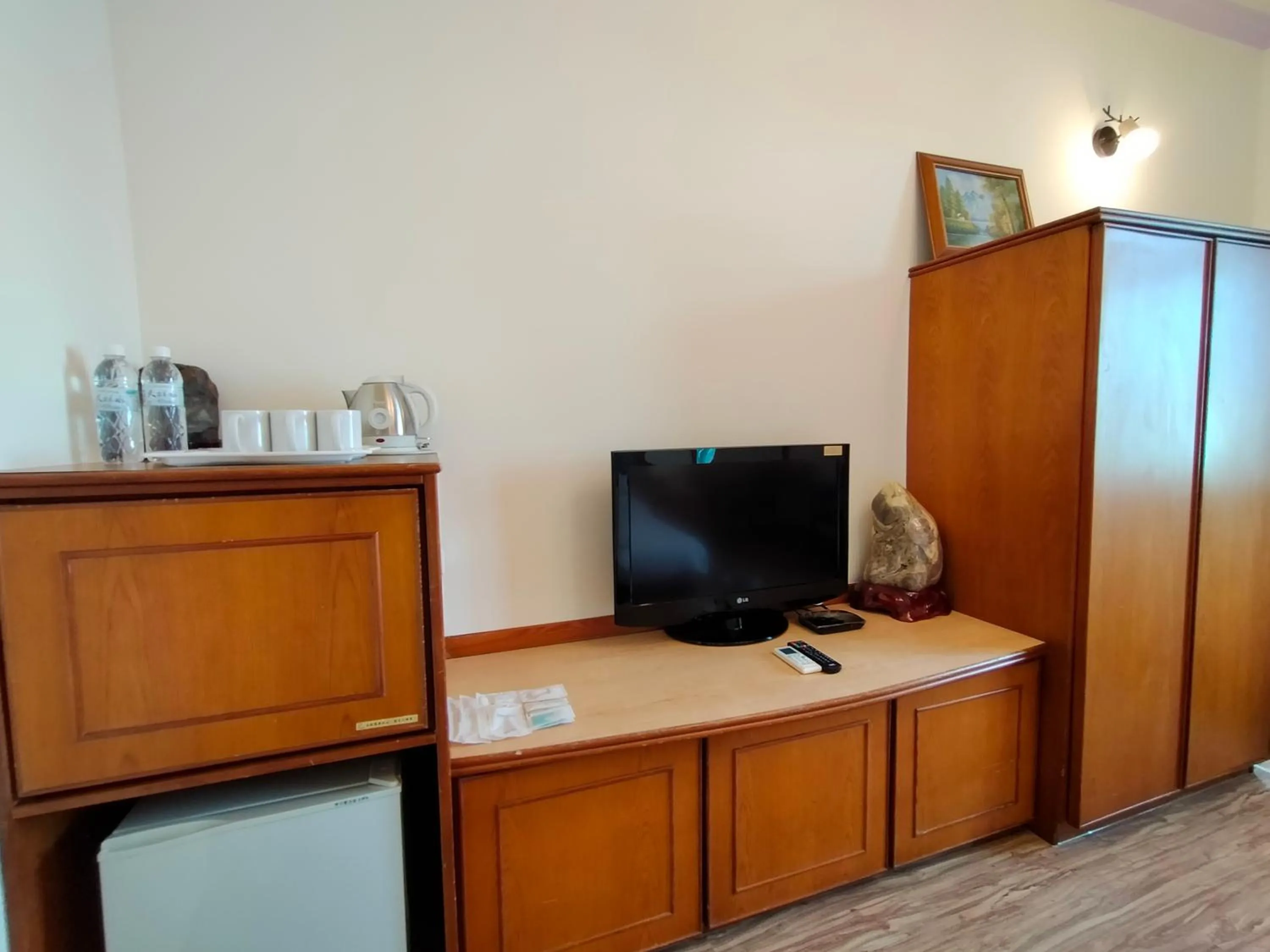 Photo of the whole room in 陶陶居商旅 Tautauchu Hotel