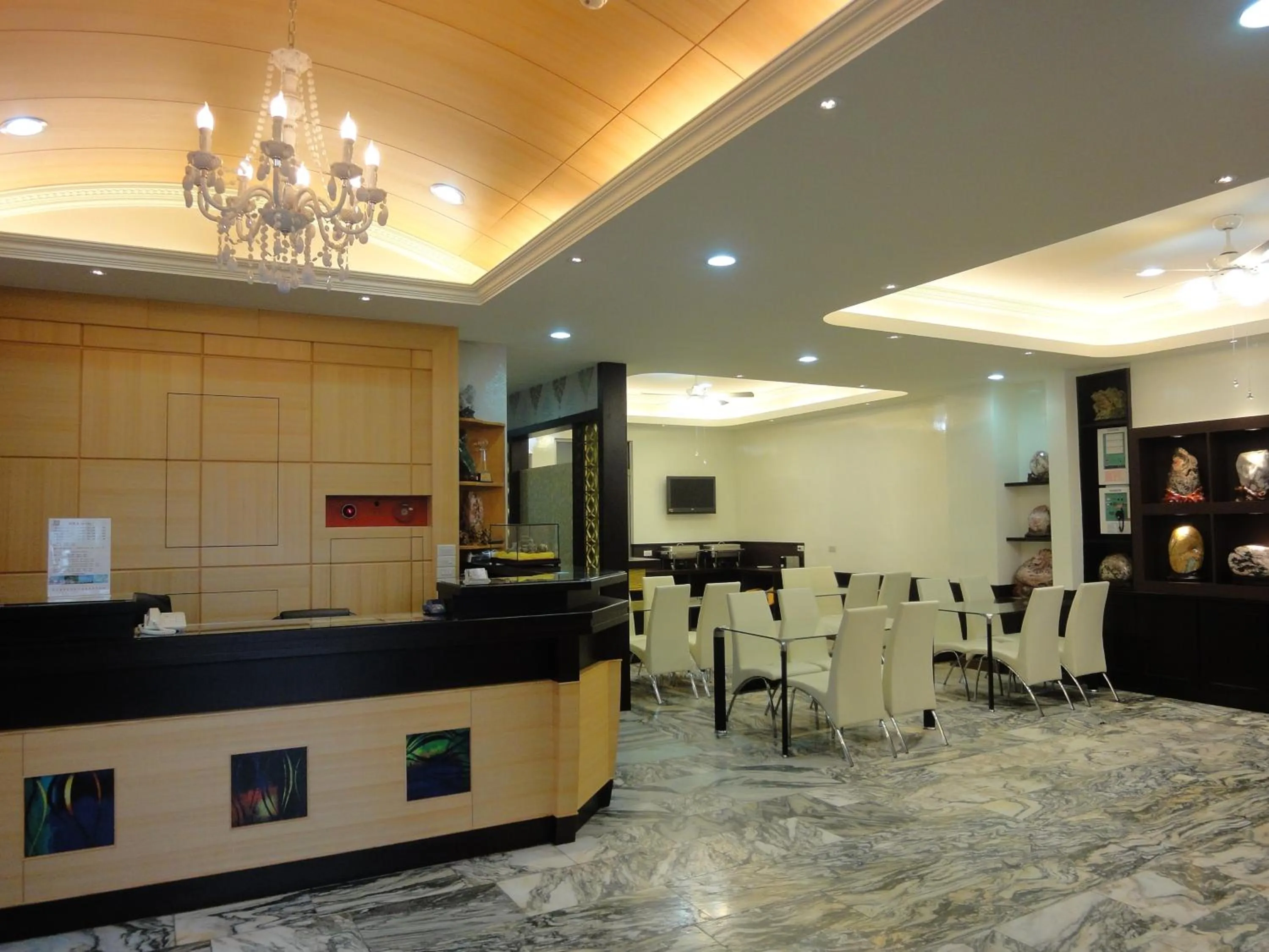 Lobby or reception in 陶陶居商旅 Tautauchu Hotel