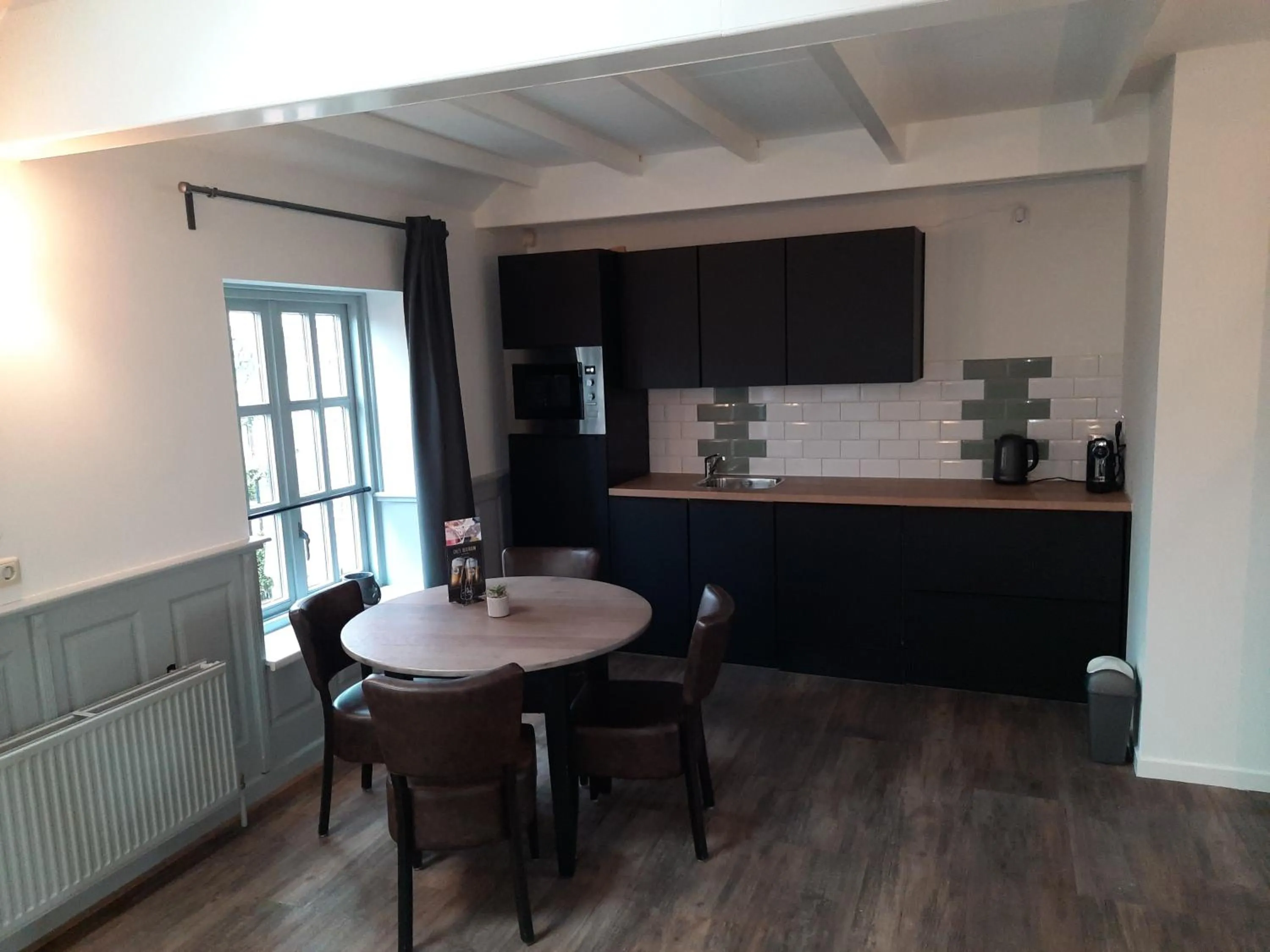 Dining area in B&B D'n Optie