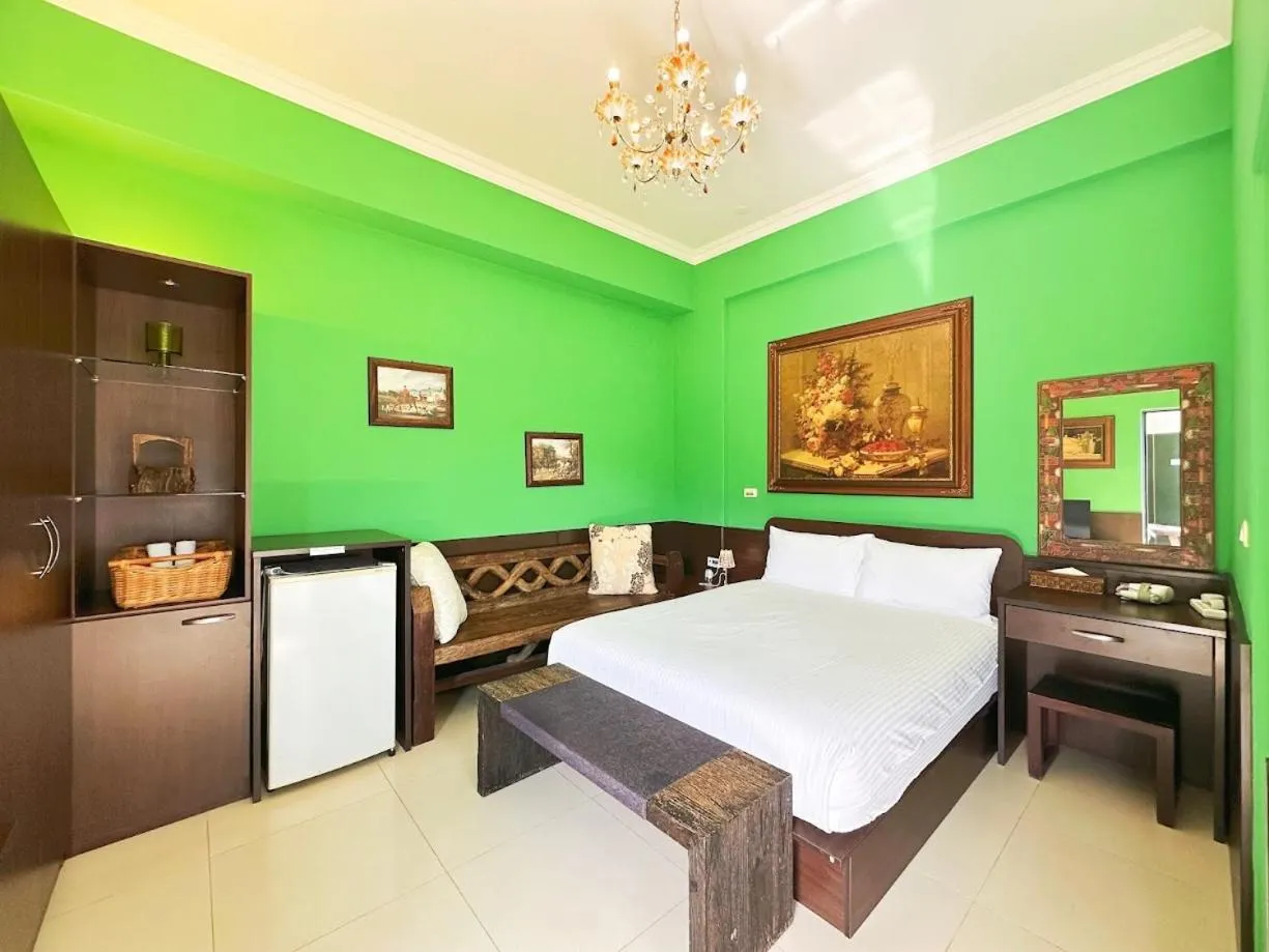 Bed in Ho Feng Private Hotel 電梯自助民宿