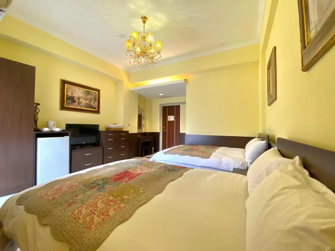 Bed in Ho Feng Private Hotel 電梯自助民宿