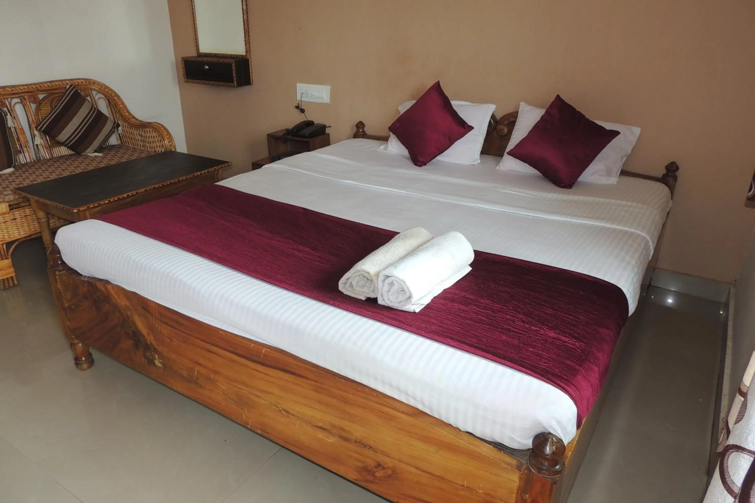 bunk bed, Bed in Surya Inn