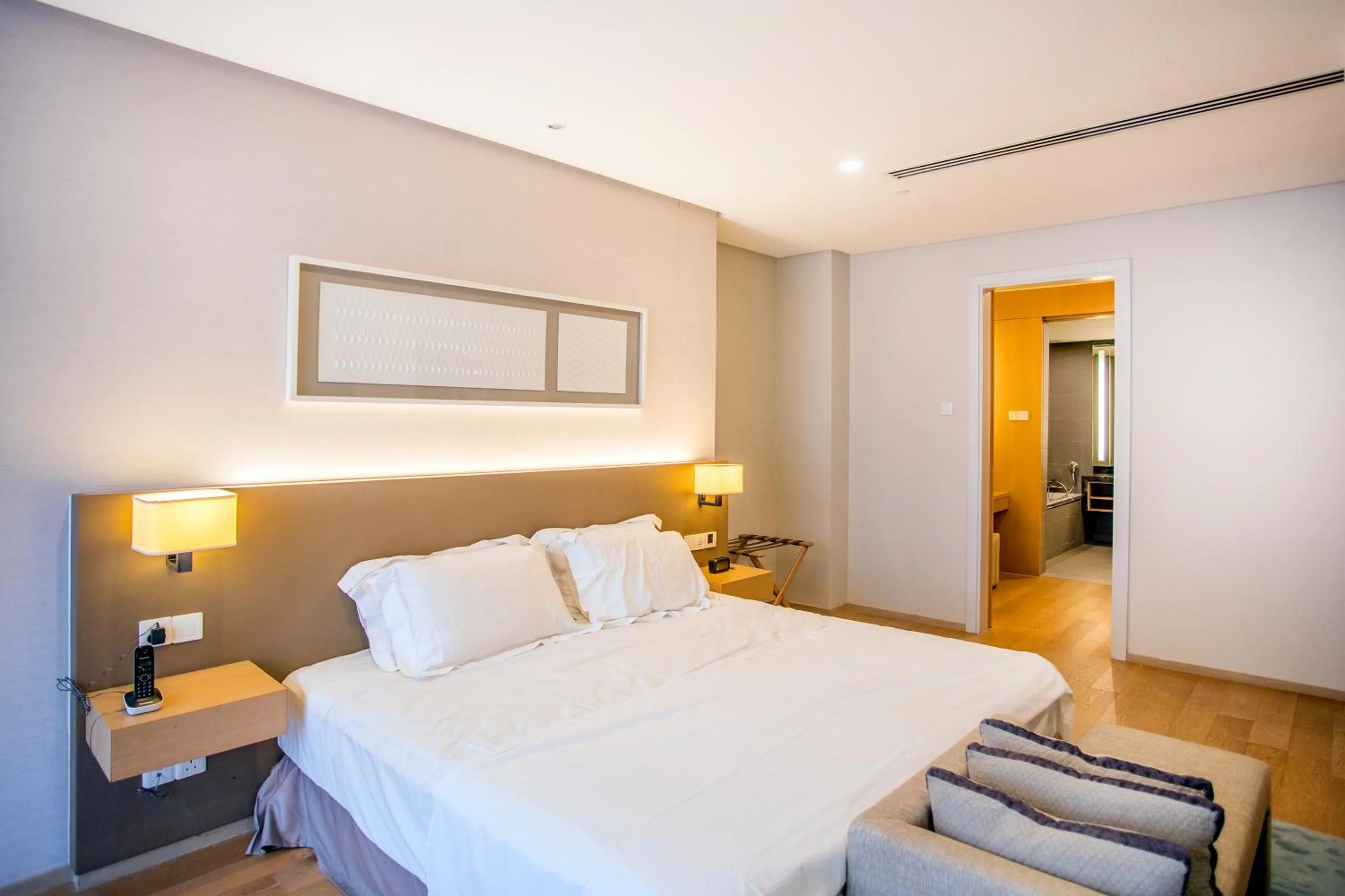 Bed in 188 Suites with Washer and Bathtub near KLCC Kula Lumpur