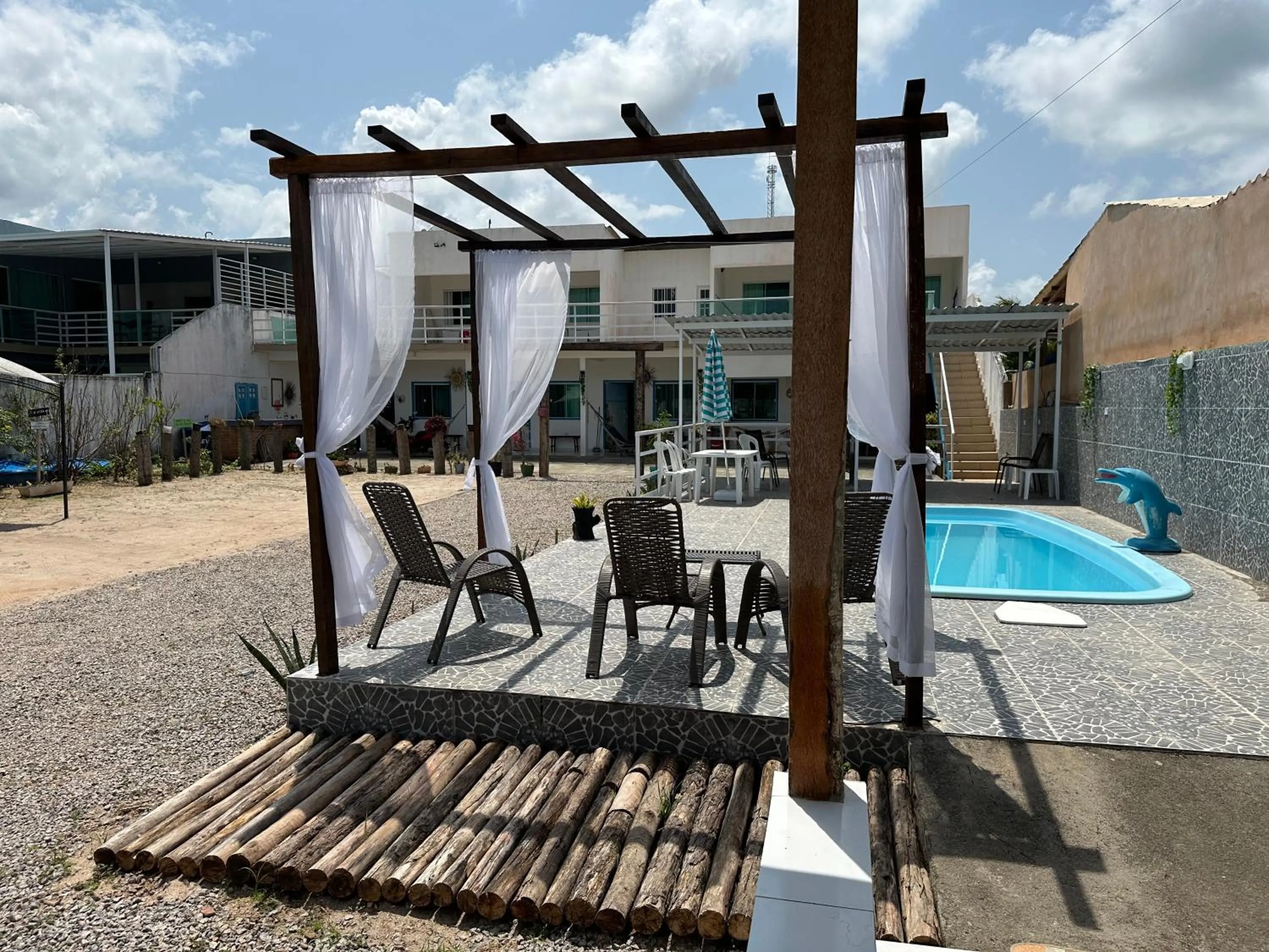 Swimming pool in Dellas Pousada