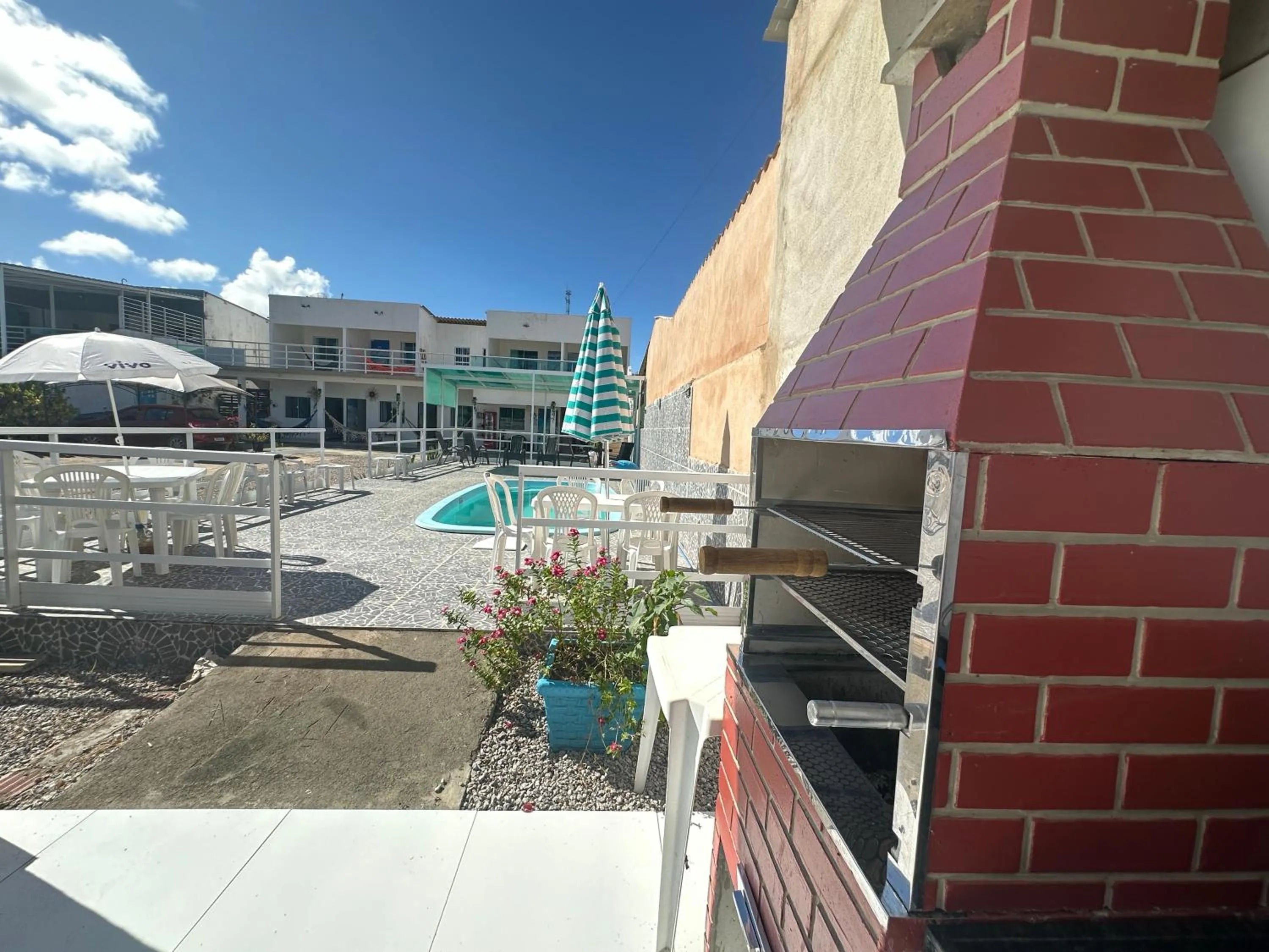 Property building in Dellas Pousada