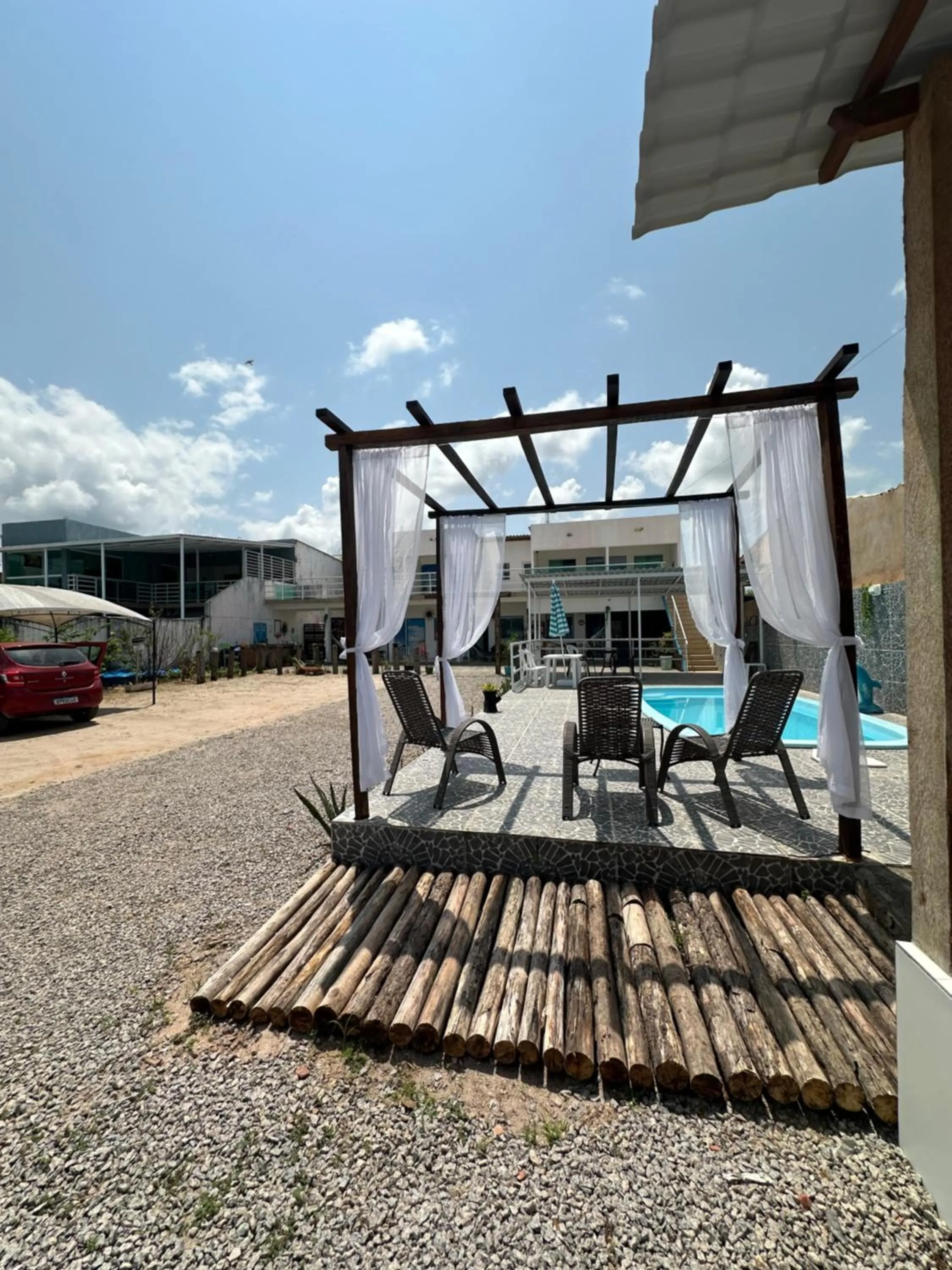 Swimming pool in Dellas Pousada