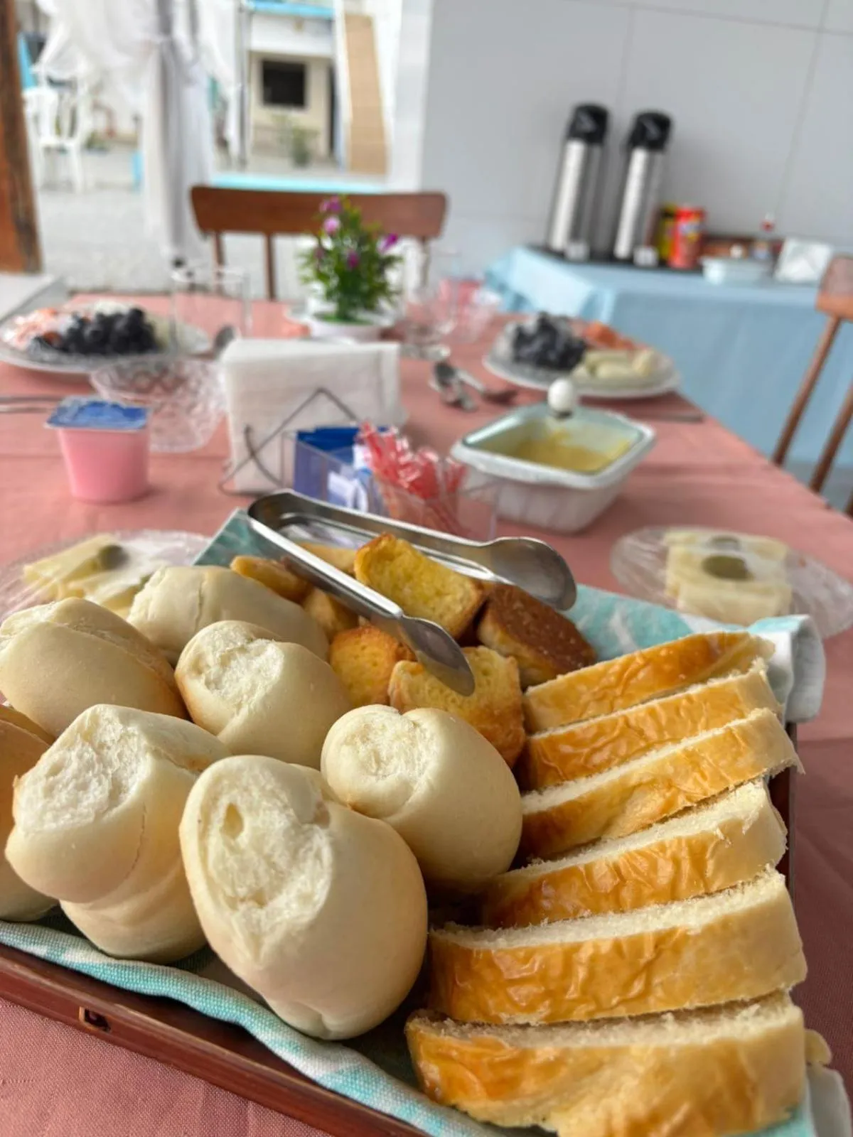 Breakfast in Dellas Pousada