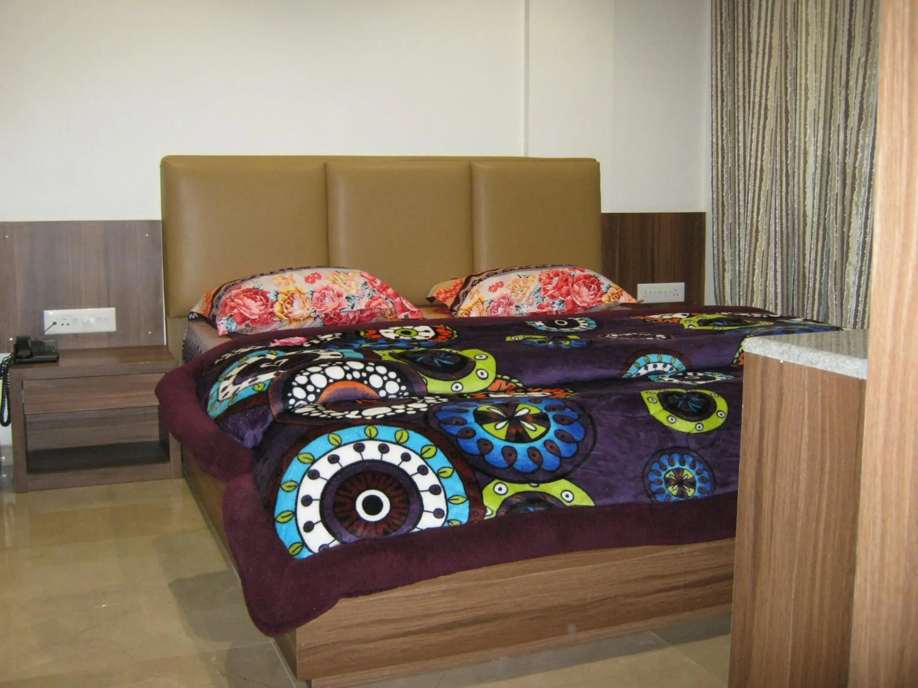 Bed in Nav Ratan Palace Bed in Nav Ratan Palace
