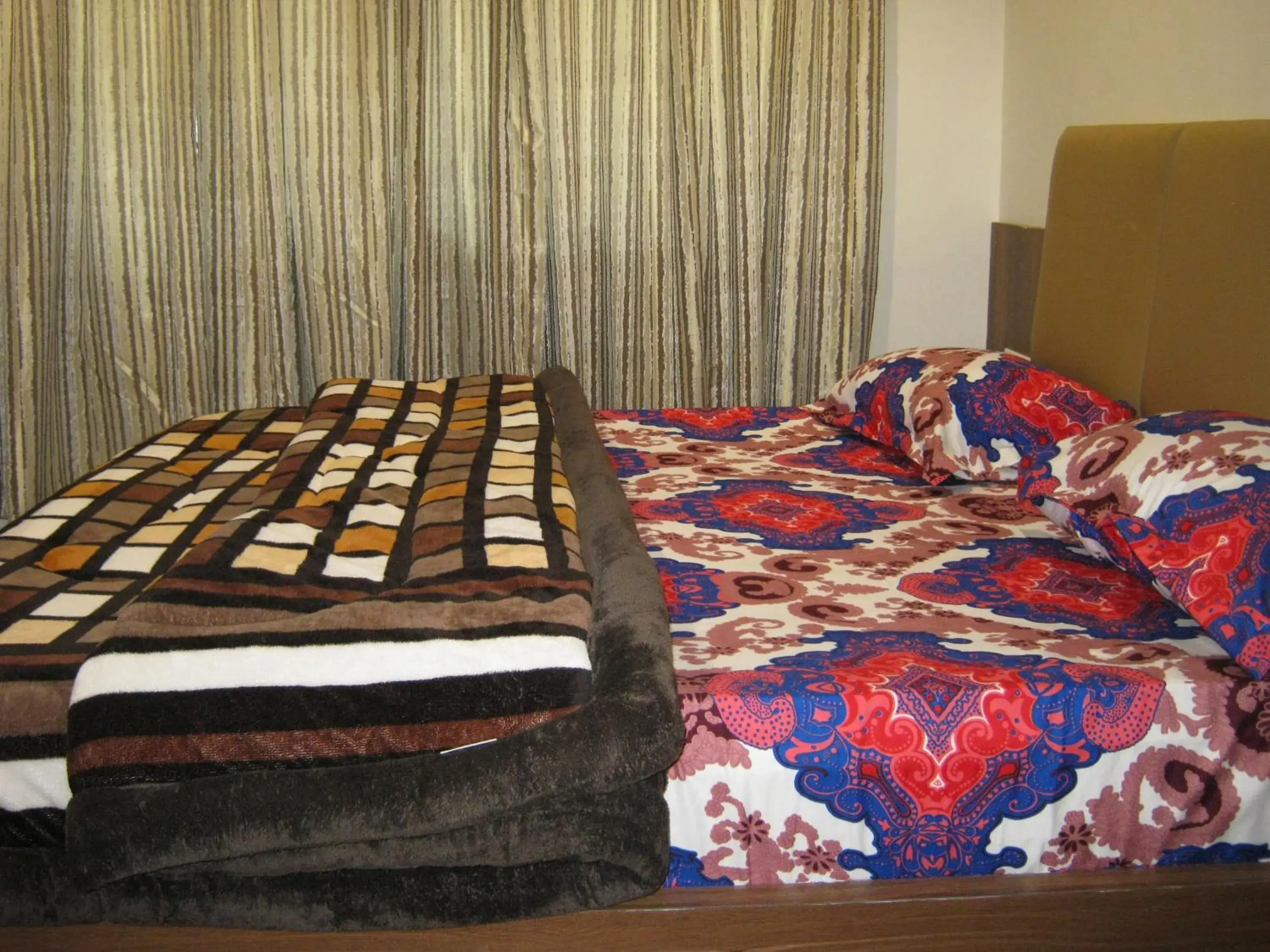 Bed in Nav Ratan Palace Bed in Nav Ratan Palace