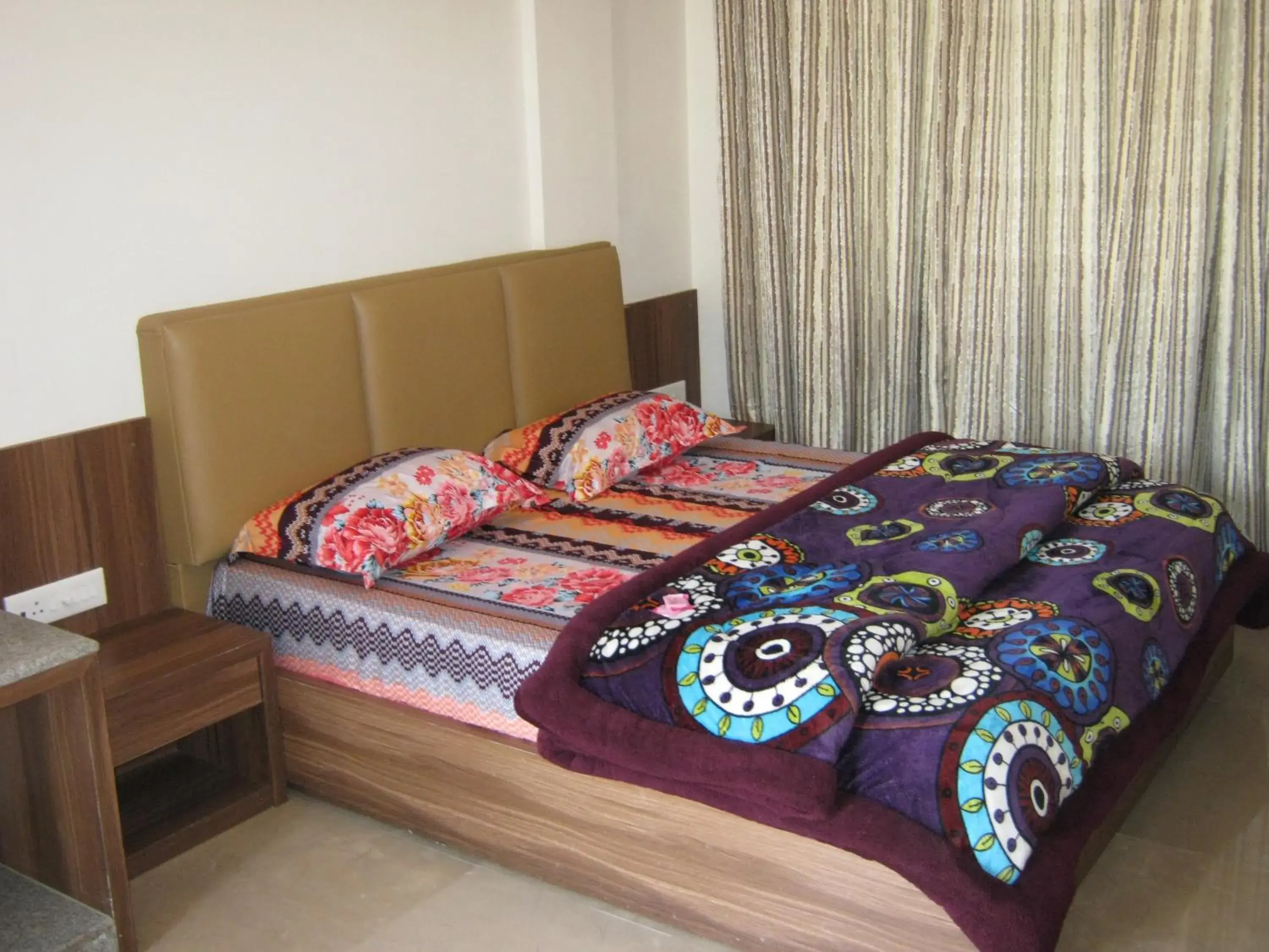 Bed in Nav Ratan Palace Bed in Nav Ratan Palace