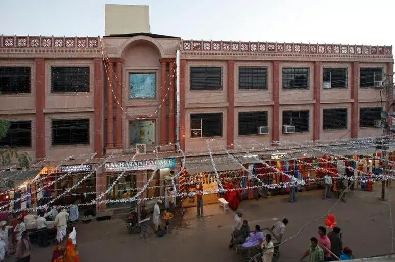 Bird's eye view in Nav Ratan Palace Bird's eye view in Nav Ratan Palace