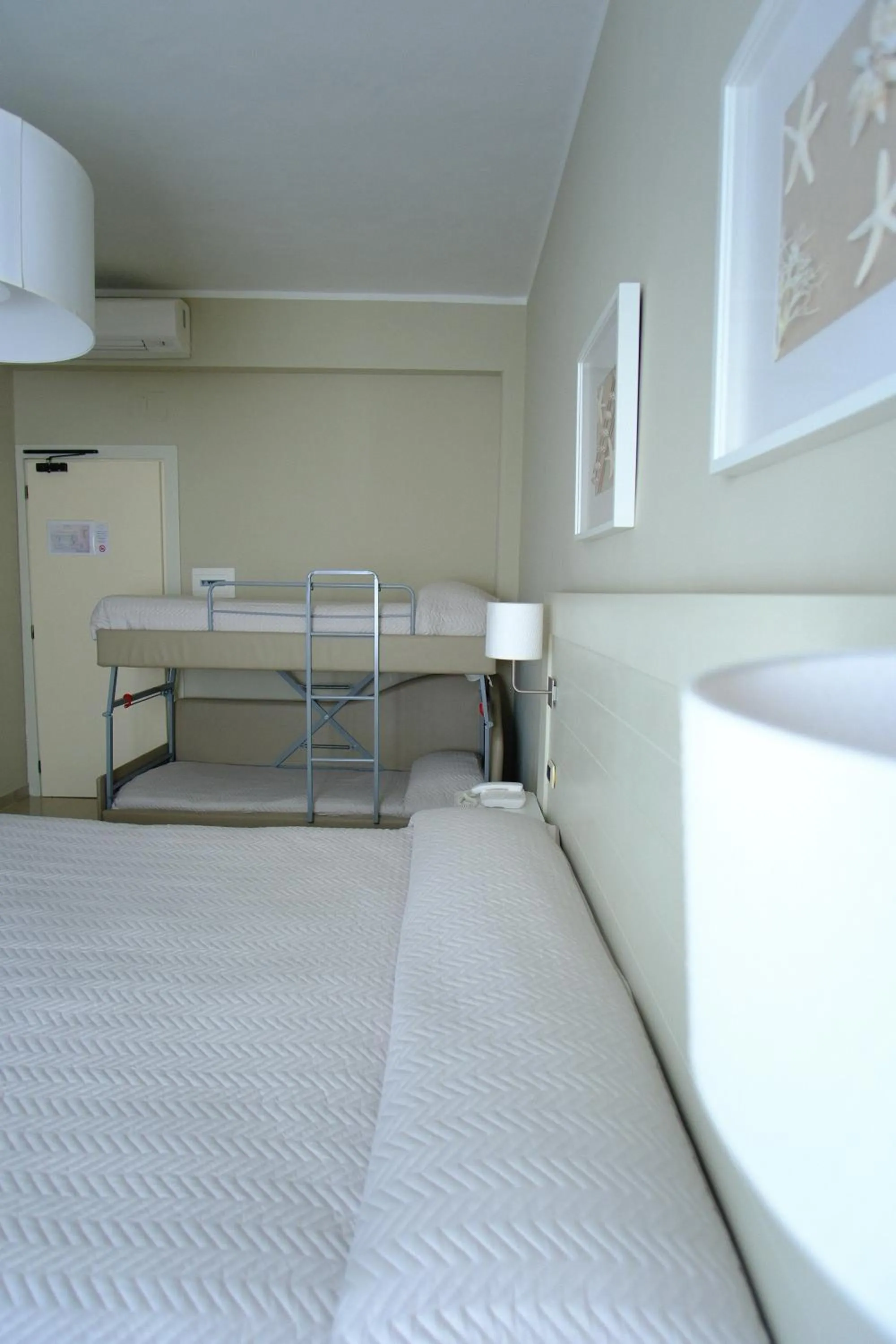 Bed in Astoria Hotel