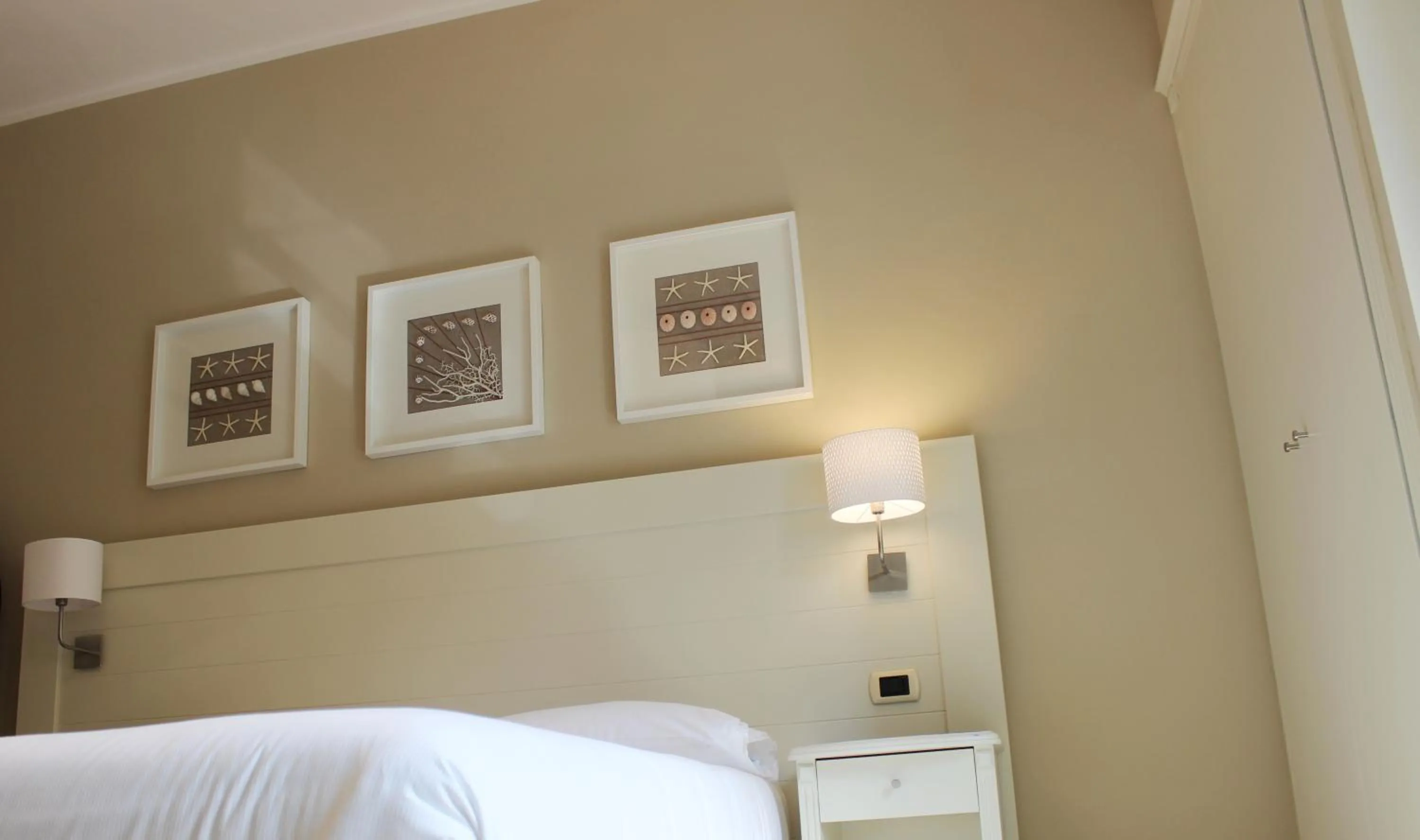 Bed in Astoria Hotel