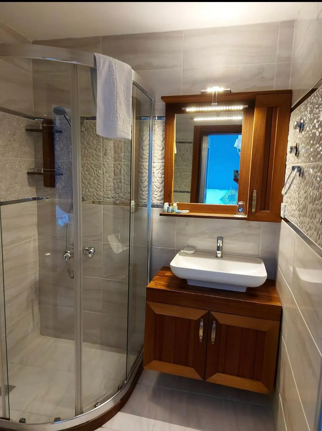 Bathroom in Eleni (L&E) Pansiyon